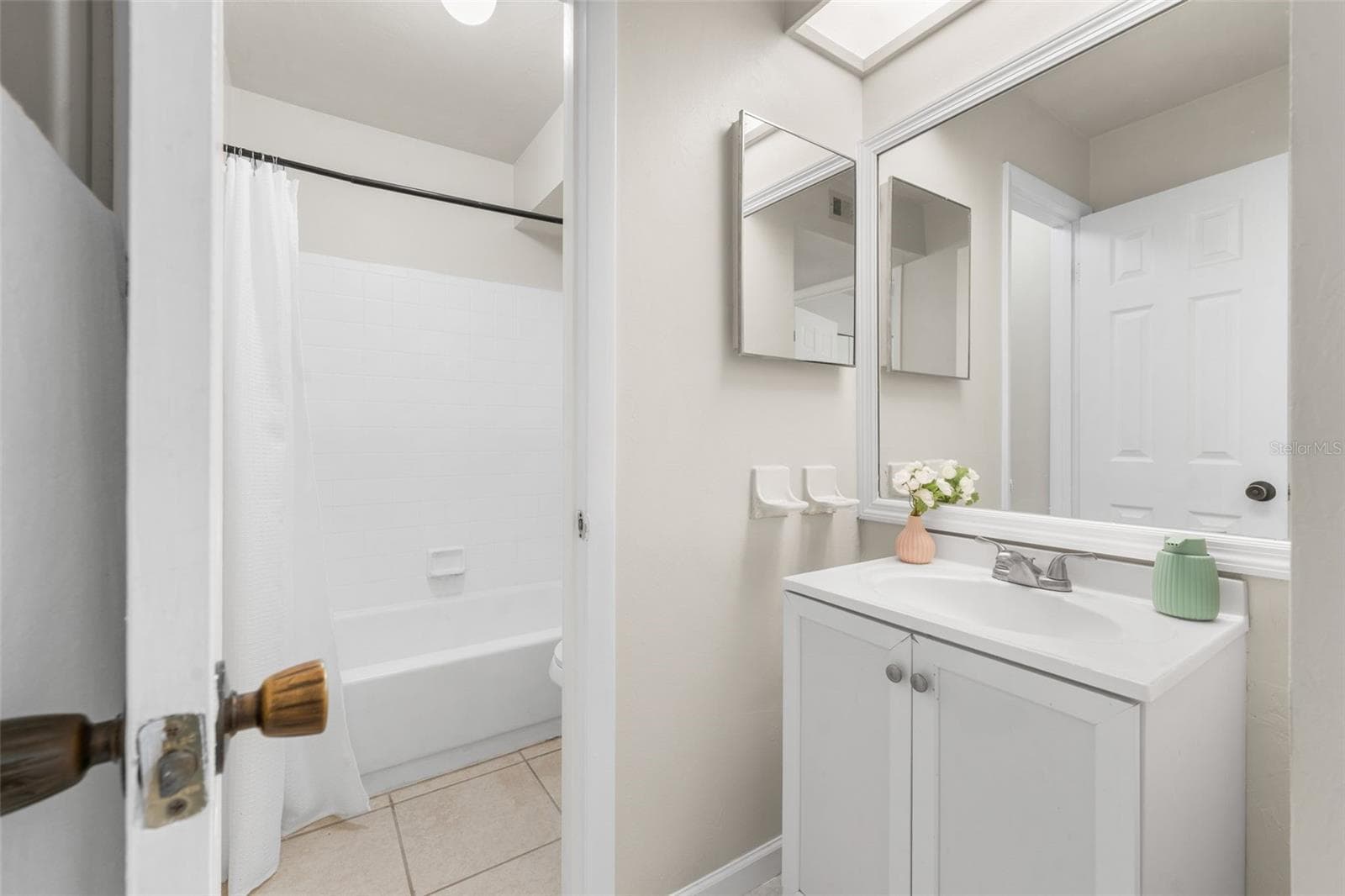 Condominium at 2508 SW 35TH PL #J-58, GAINESVILLE, photo 10 of 27