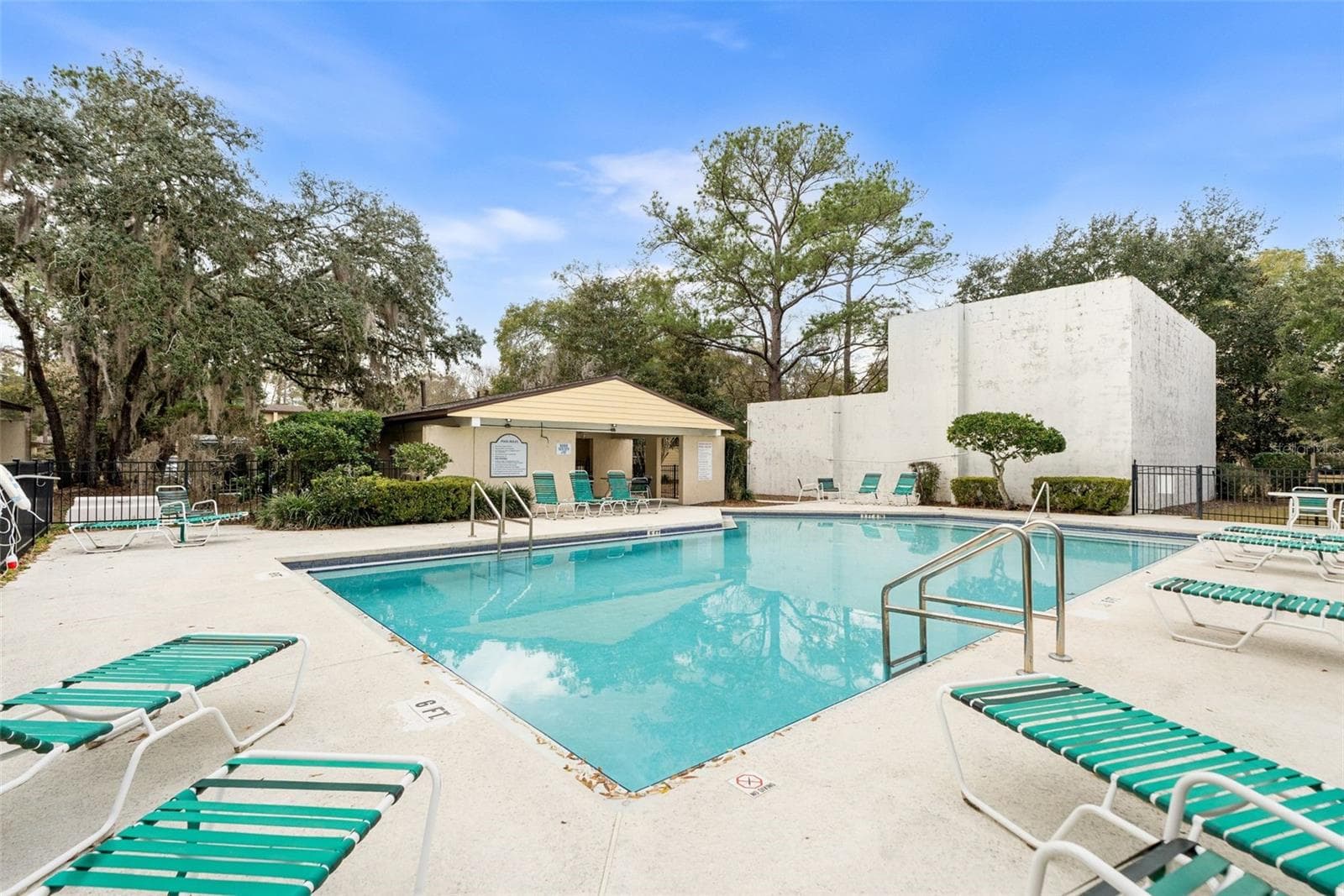 Condominium at 2508 SW 35TH PL #J-58, GAINESVILLE, photo 23 of 27