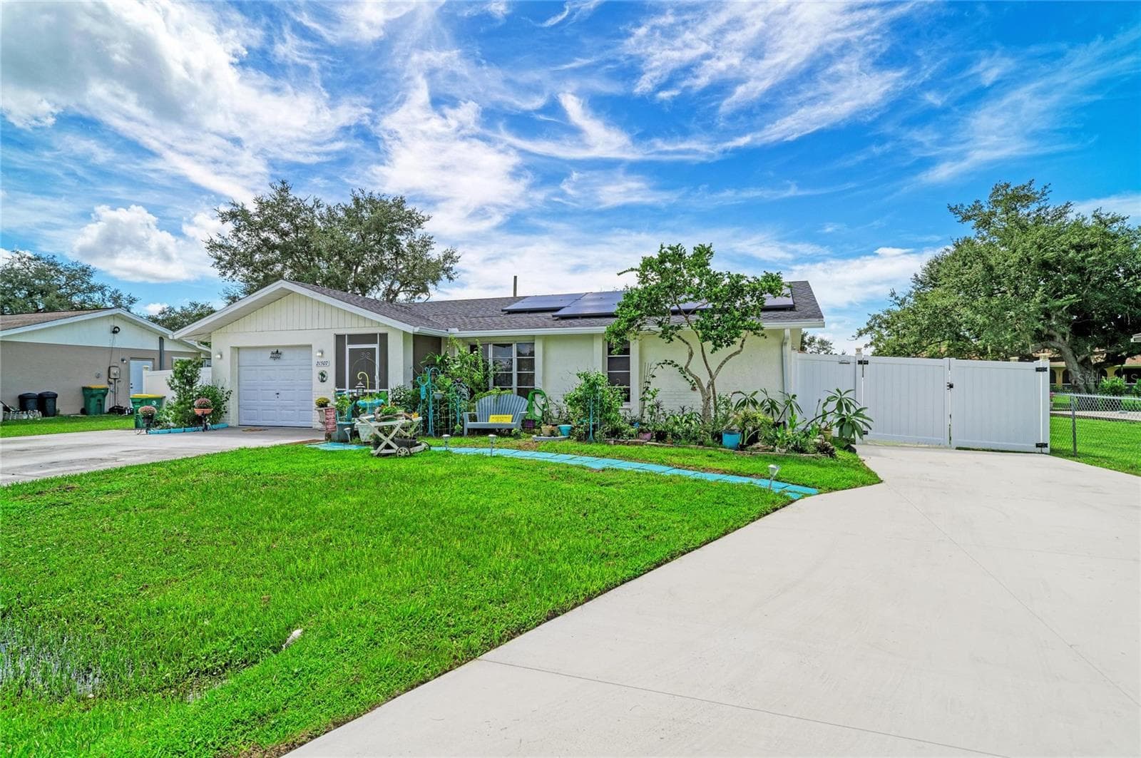 Single Family Residence at 21507 BANCROFT AVE, PORT CHARLOTTE, photo 2 of 29