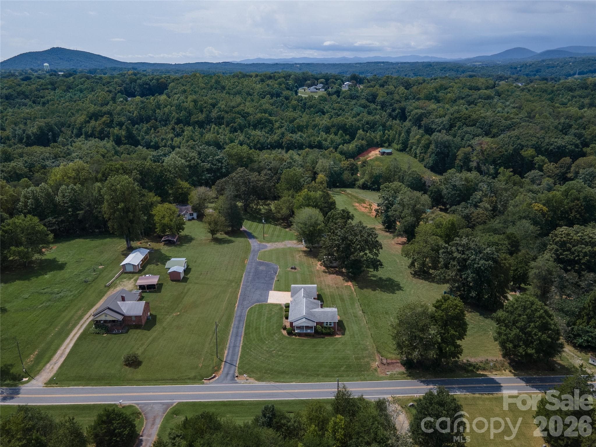 Single Family Residence at 5271 Harris Farm Road, Hickory, photo 13 of 46