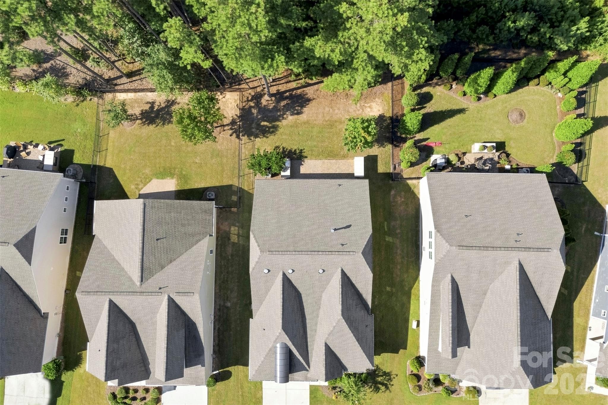 Single Family Residence at 140 Picasso Trail, Mount Holly, photo 32 of 37