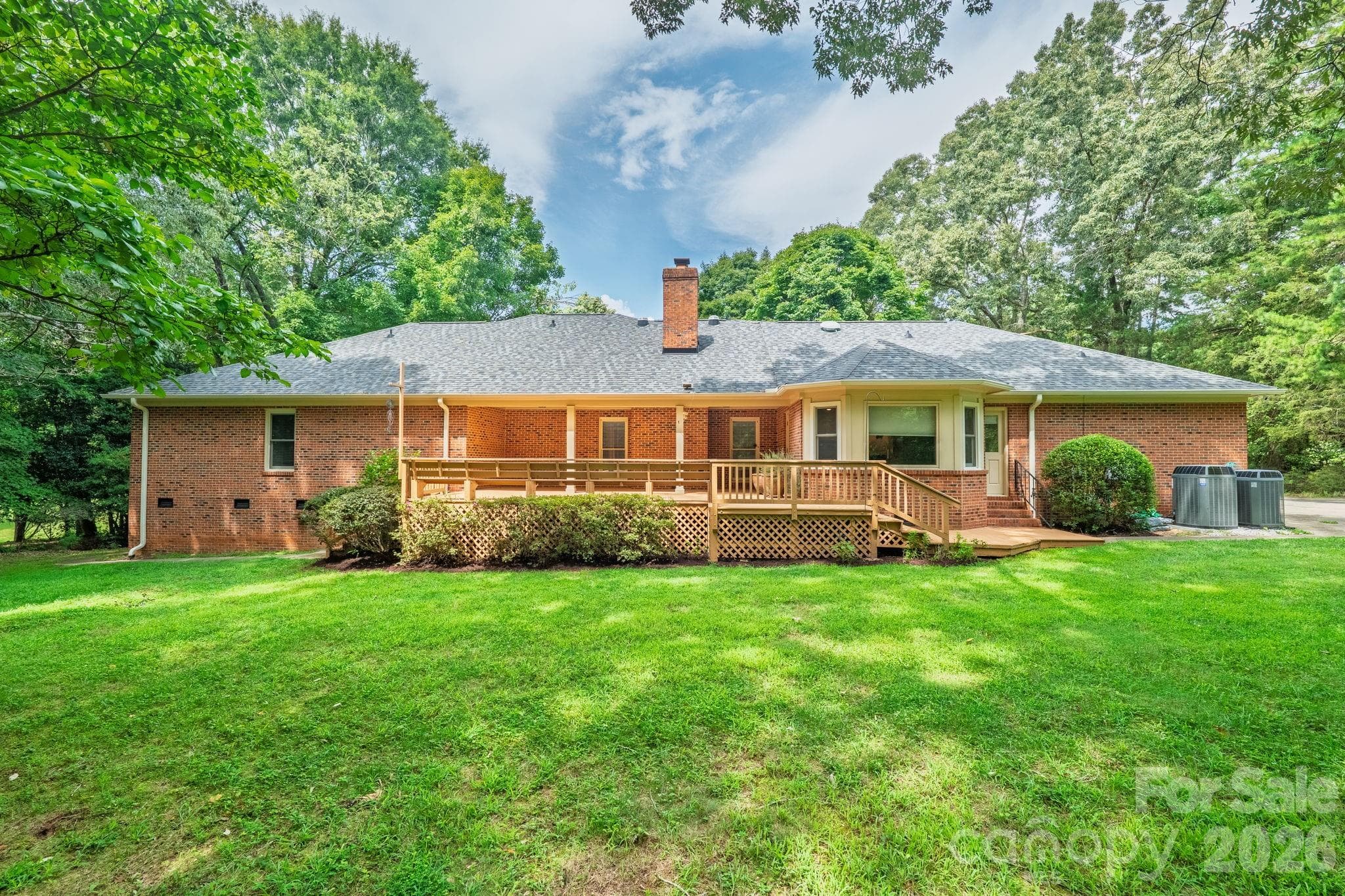 Single Family Residence at 3517 Honeysuckle Drive, Matthews, photo 25 of 33