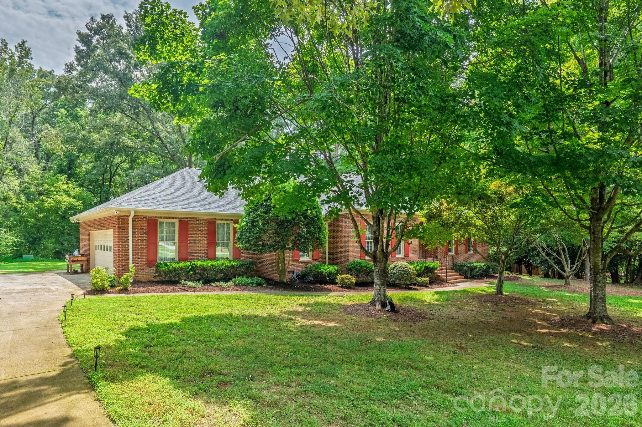 Single Family Residence at 3517 Honeysuckle Drive, Matthews, photo 26 of 33