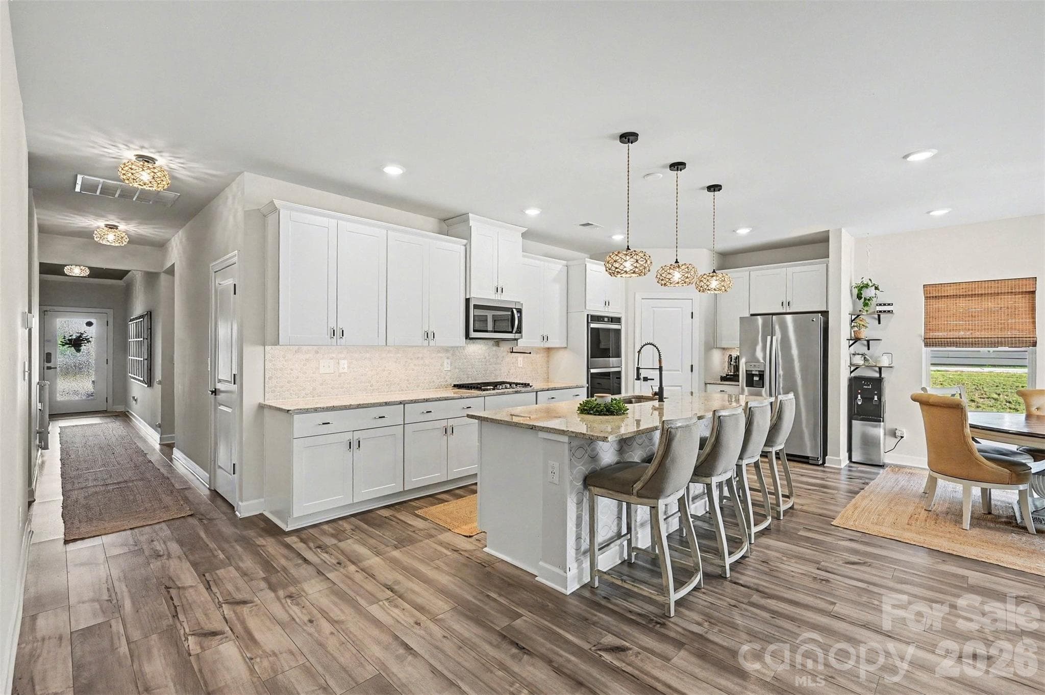 Single Family Residence at 6411 Barcelona Way, Charlotte, photo 5 of 44