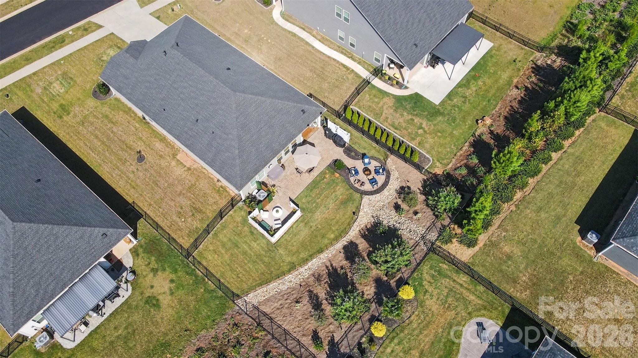 Single Family Residence at 6411 Barcelona Way, Charlotte, photo 37 of 44