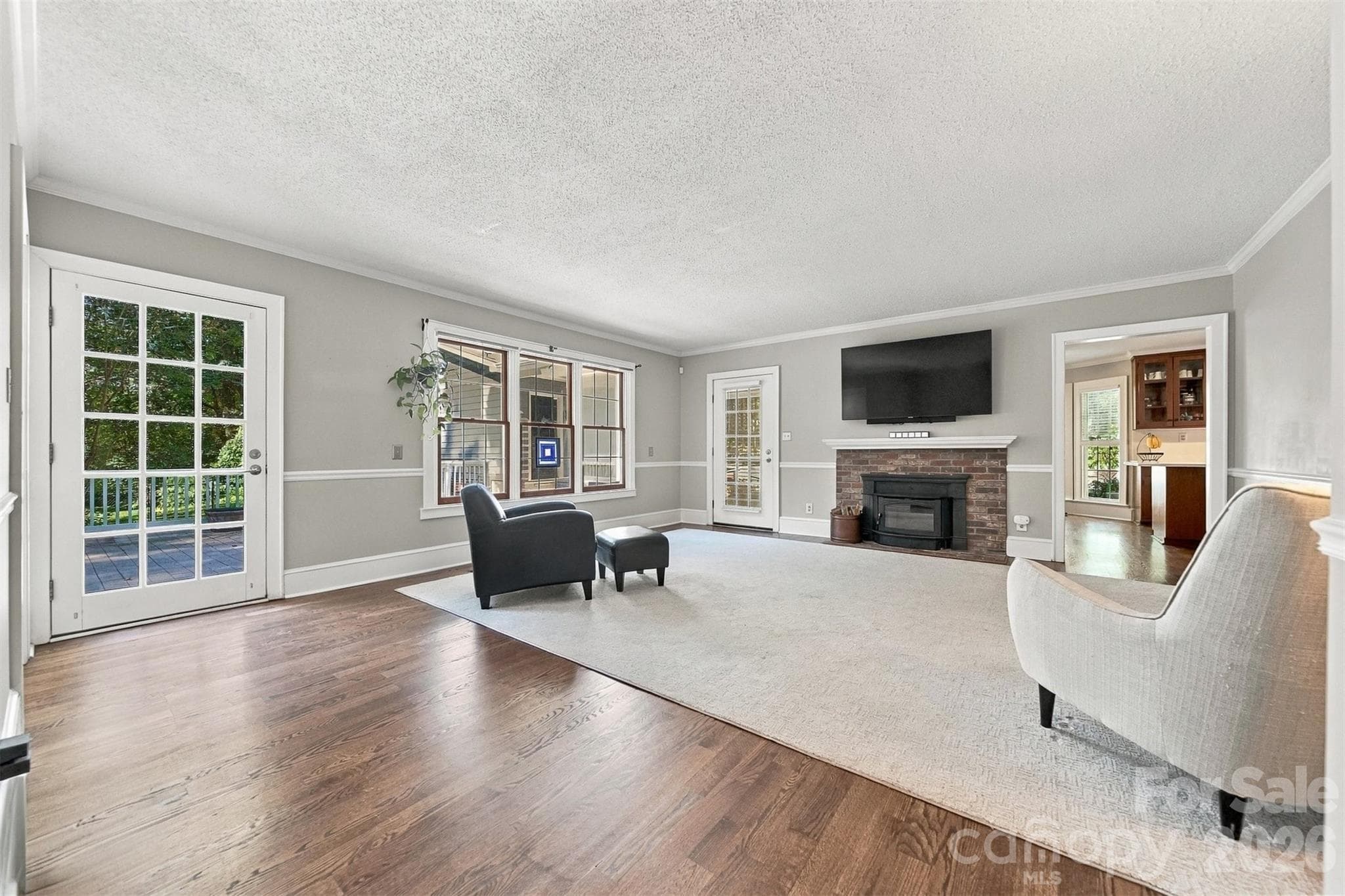 Single Family Residence at 1602 Fairway Drive, Newton, photo 4 of 46