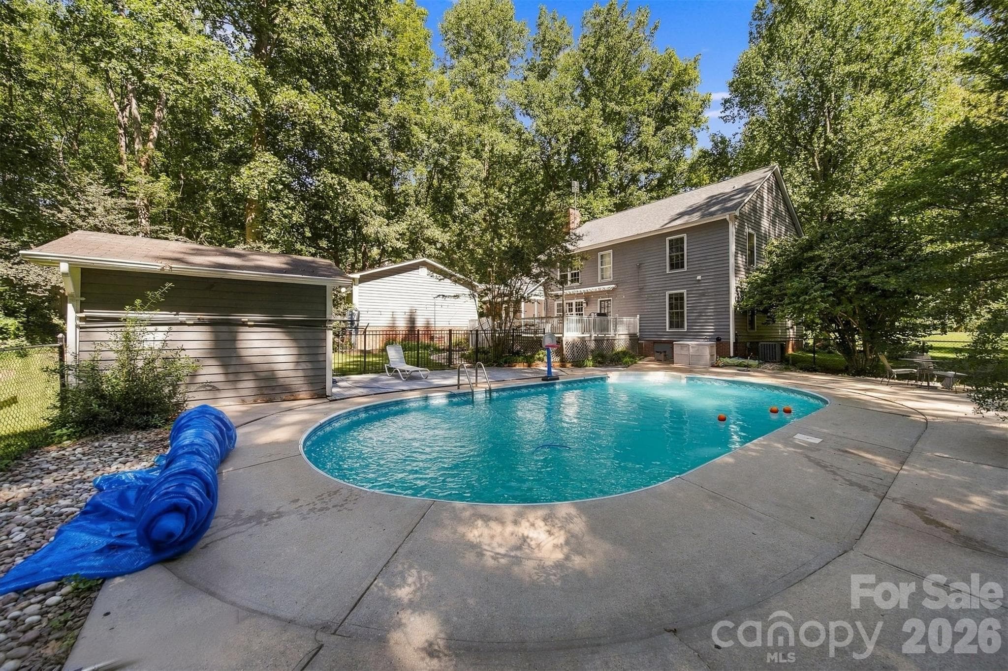 Single Family Residence at 1602 Fairway Drive, Newton, photo 38 of 46