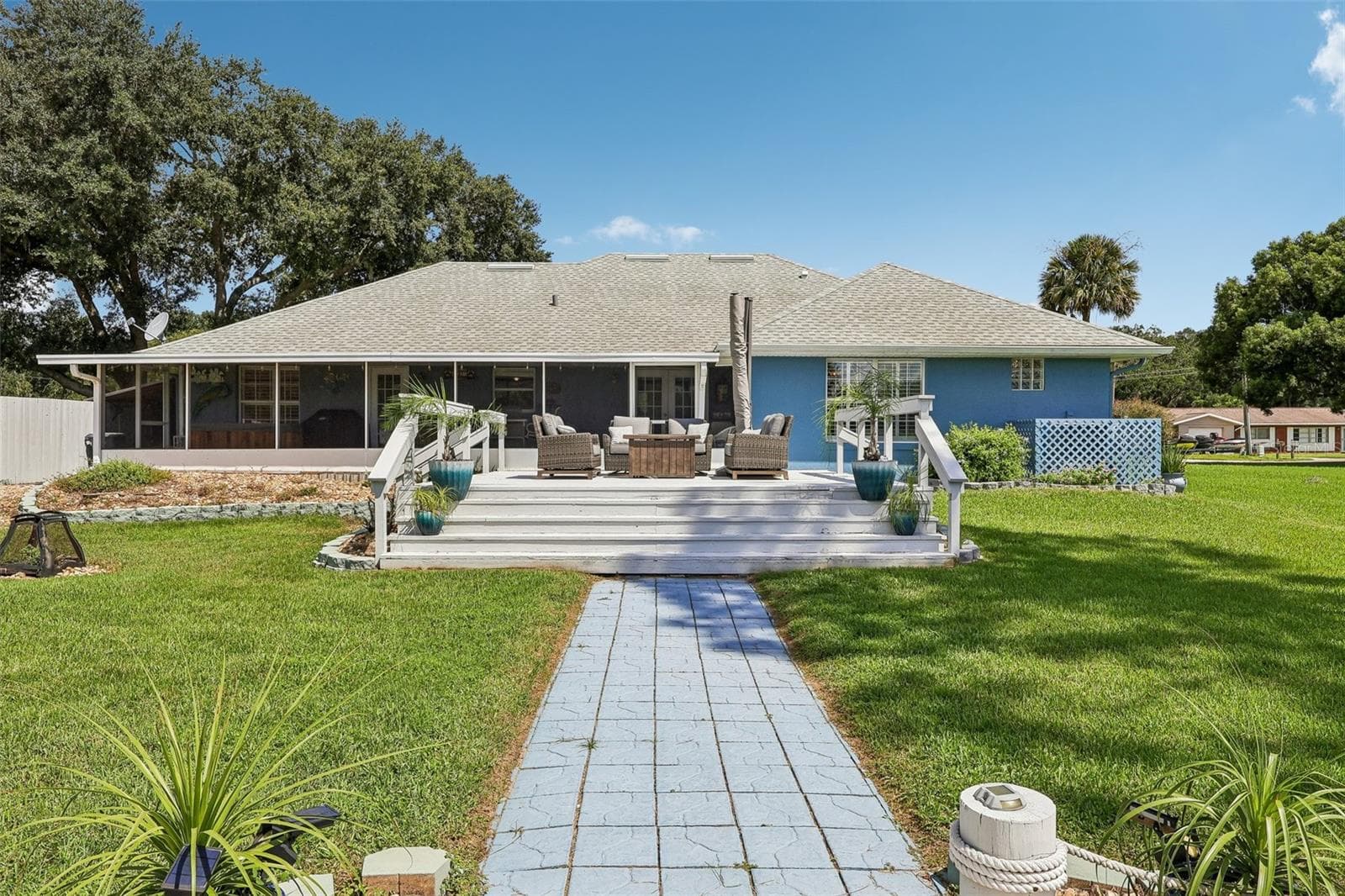 coming home from a full day on the water...visiting friends and the Harris chain of Lakes - 28116 LOIS DR, TAVARES