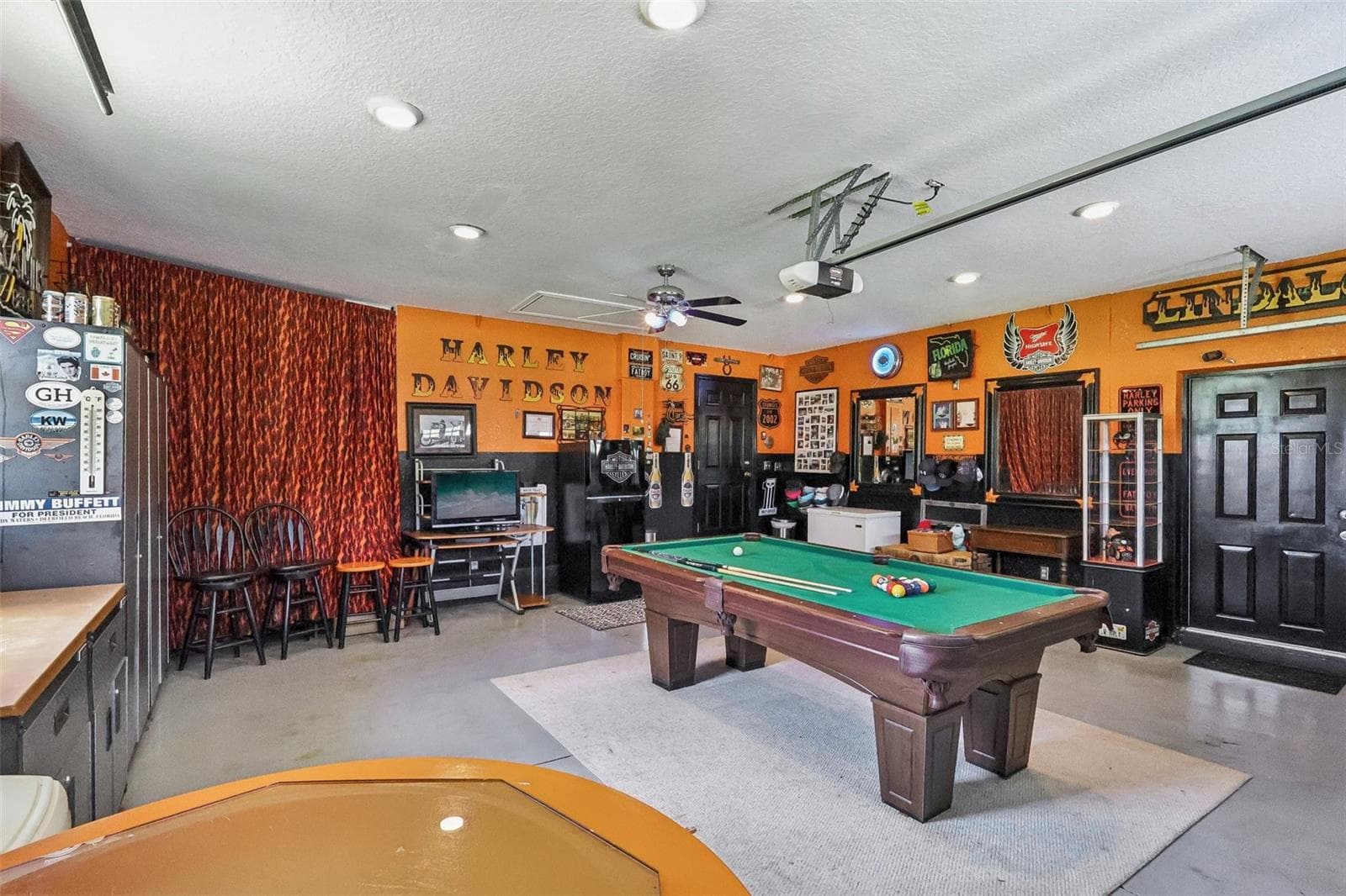 Garage ! - 28116 LOIS DR, TAVARES