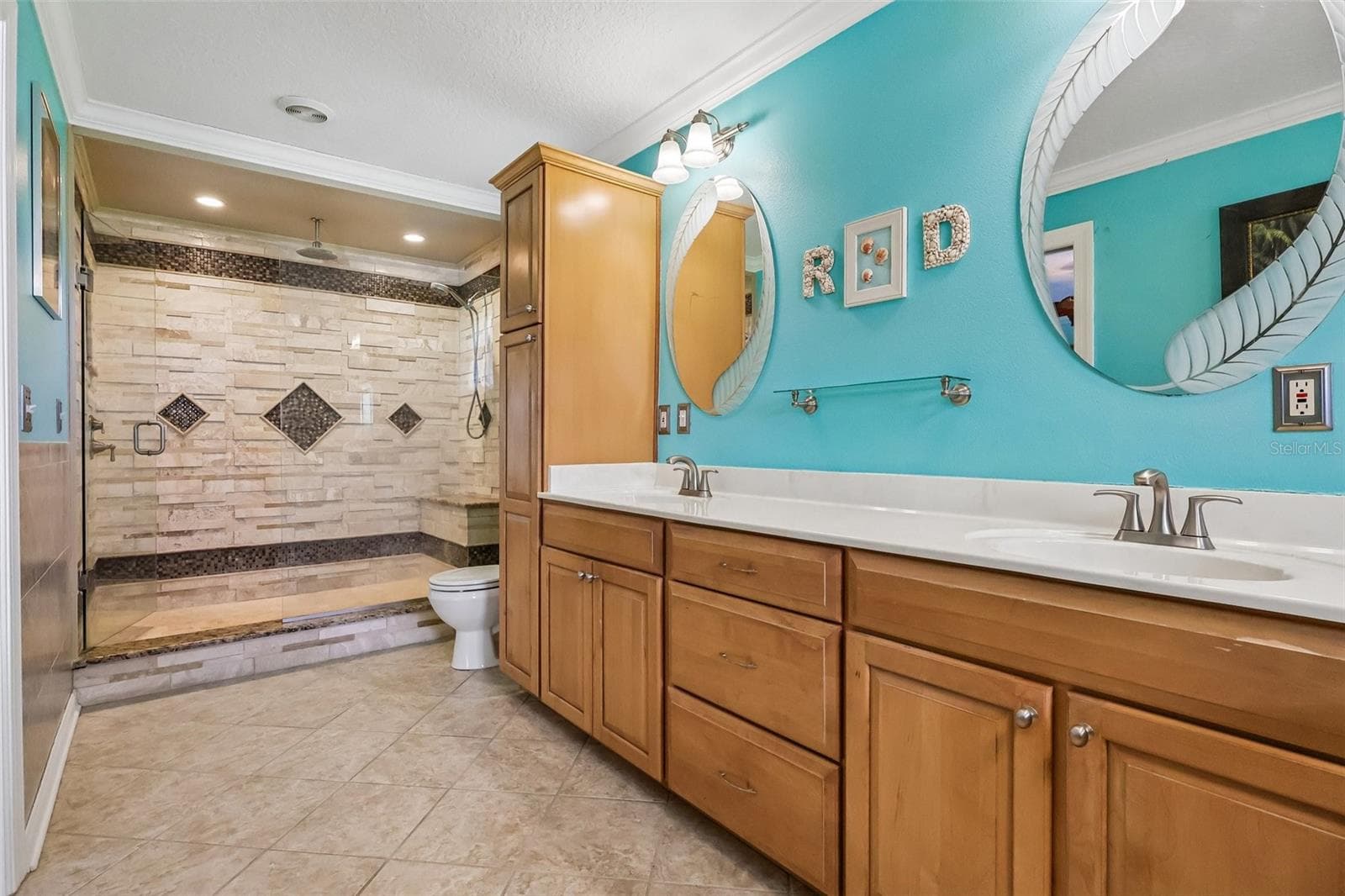 Primary Bathroom walk in Shower Amazing! - 28116 LOIS DR, TAVARES