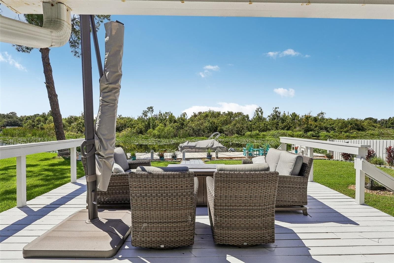 20 X 20 deck - 28116 LOIS DR, TAVARES