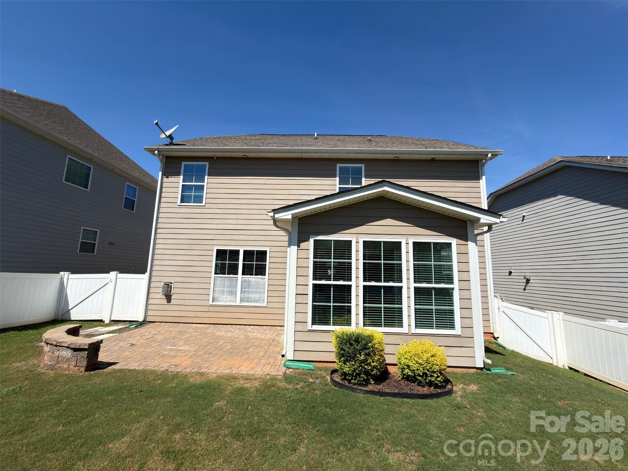 Single Family Residence at 5015 Sea Cliff Lane, Lancaster, photo 15 of 15