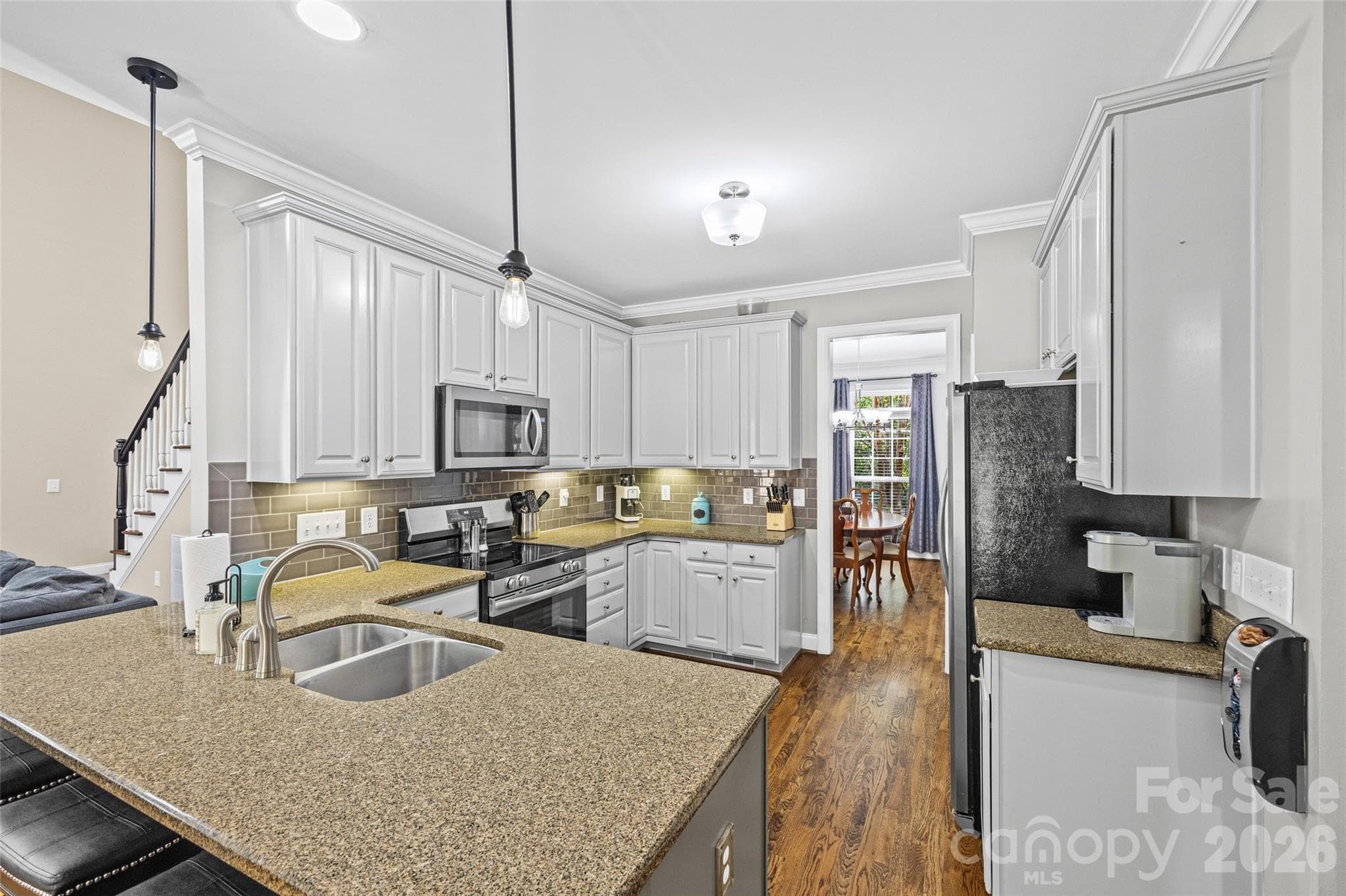 Single Family Residence at 1063 Hunters Run Drive, Tega Cay, photo 9 of 41
