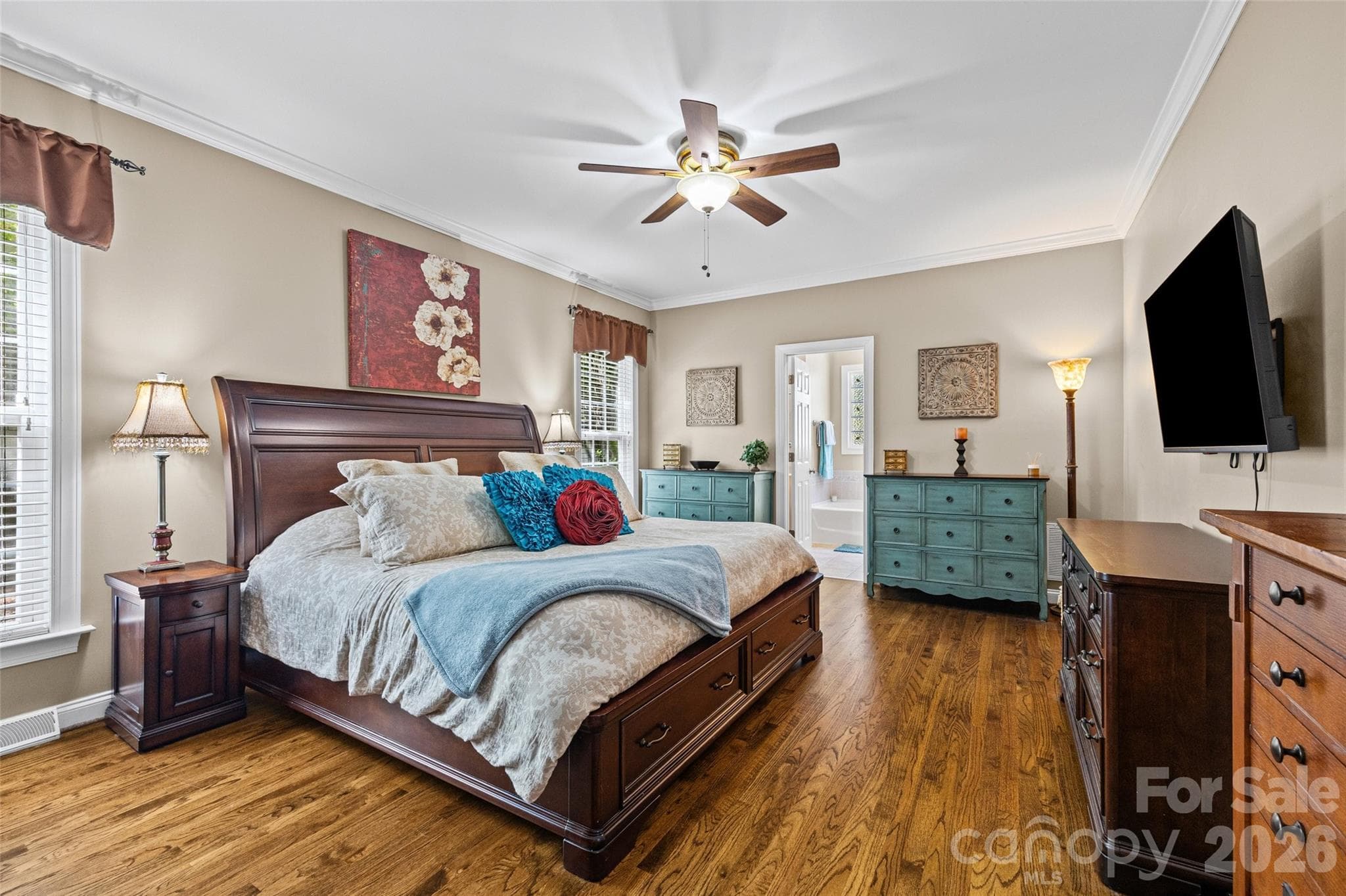 Single Family Residence at 1063 Hunters Run Drive, Tega Cay, photo 12 of 41
