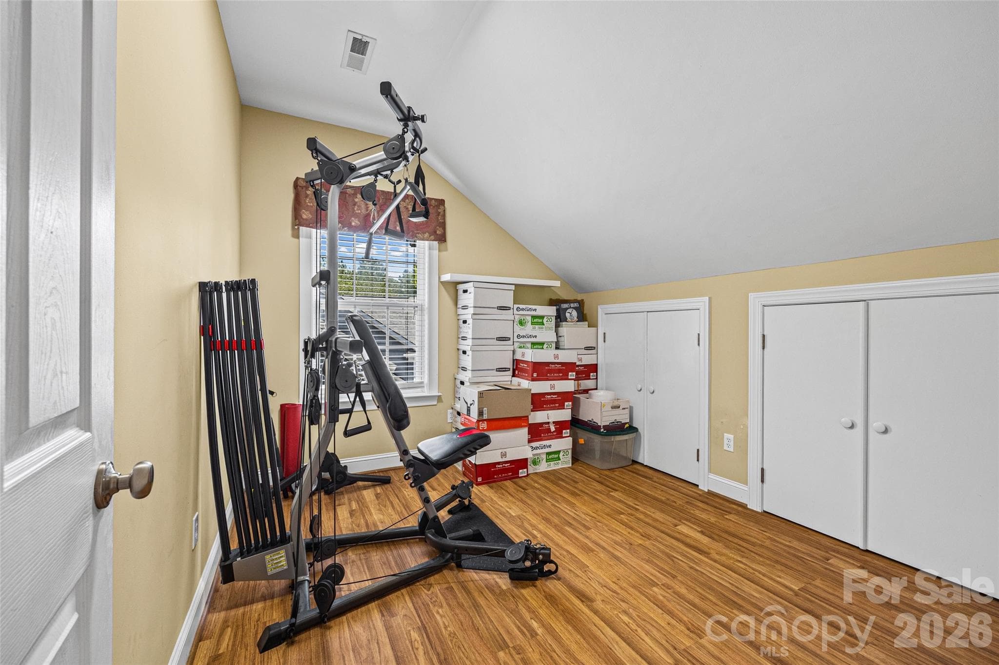 Single Family Residence at 1063 Hunters Run Drive, Tega Cay, photo 17 of 41