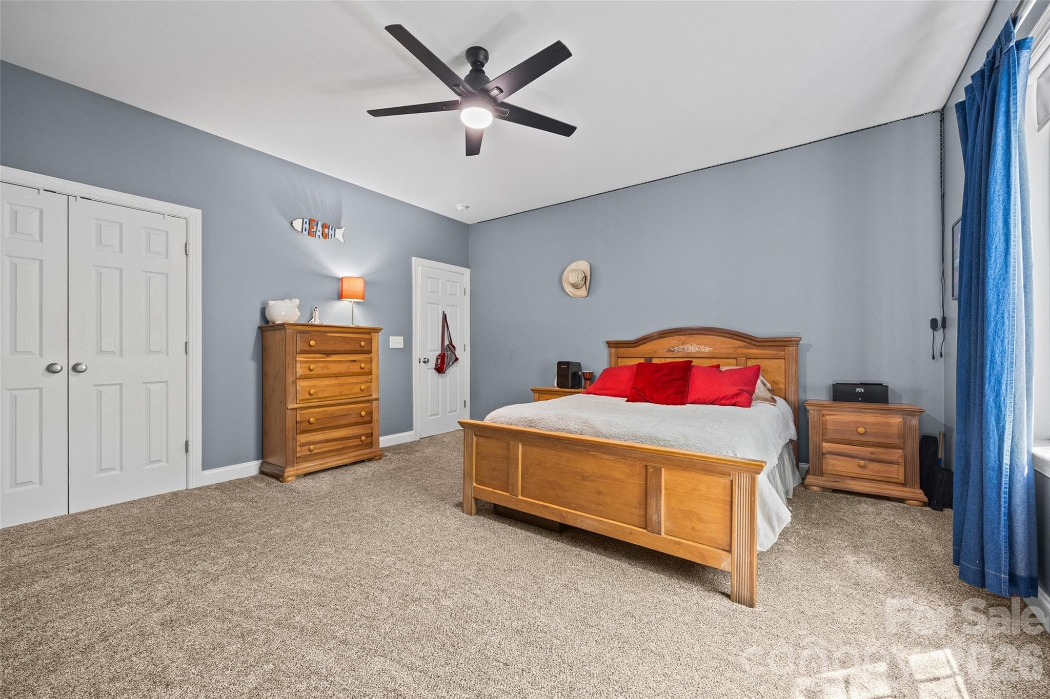 Single Family Residence at 1063 Hunters Run Drive, Tega Cay, photo 22 of 41