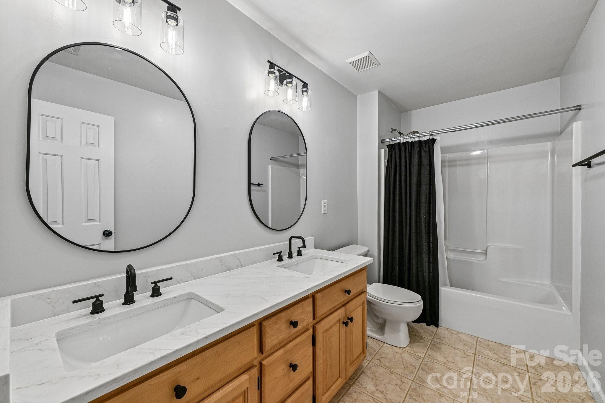 Spare Full Bathroom Upstairs - 1930 Copperplate Road, Charlotte