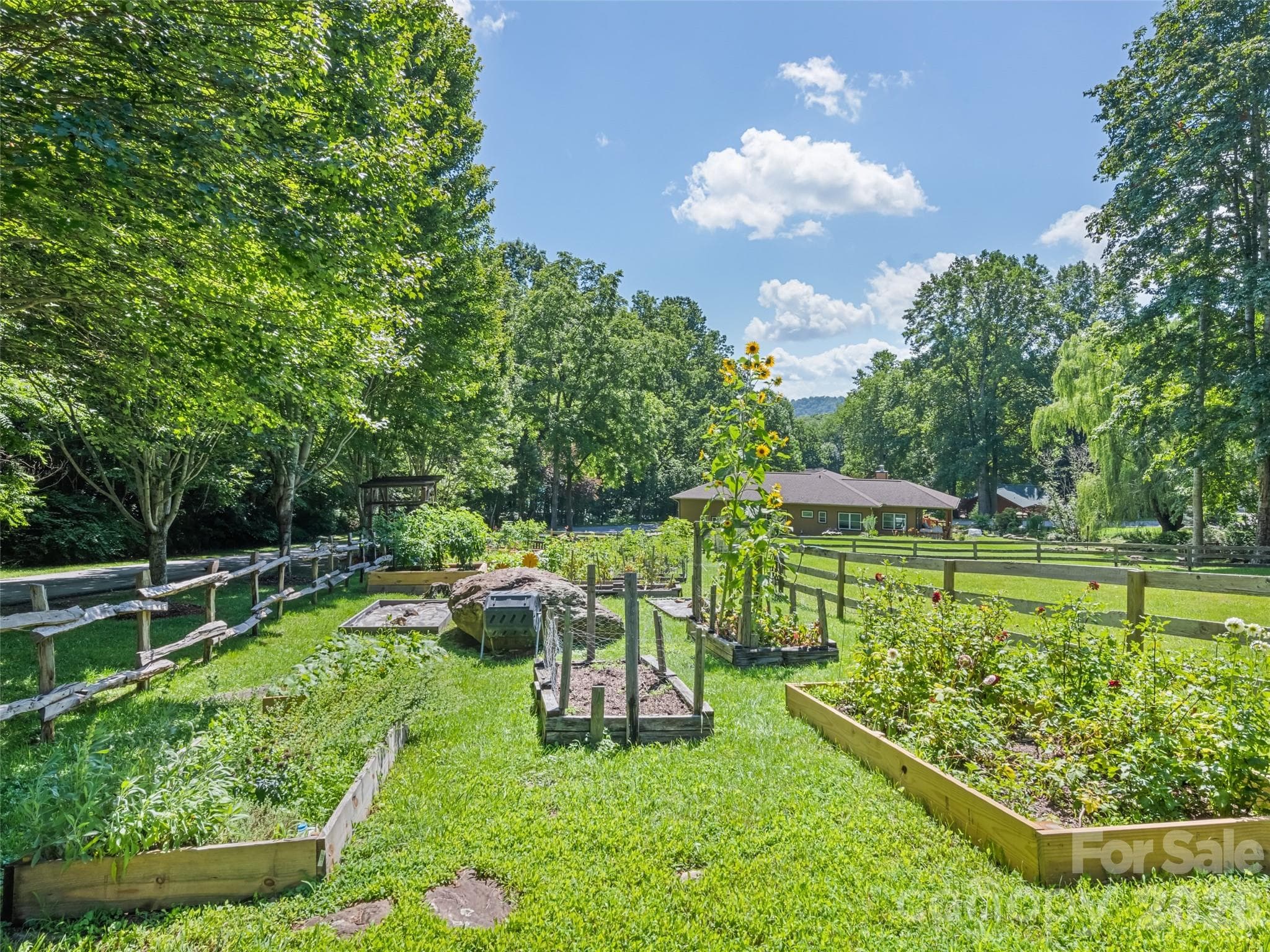 Single Family Residence at 100 Loafer Lane, Waynesville, photo 42 of 47