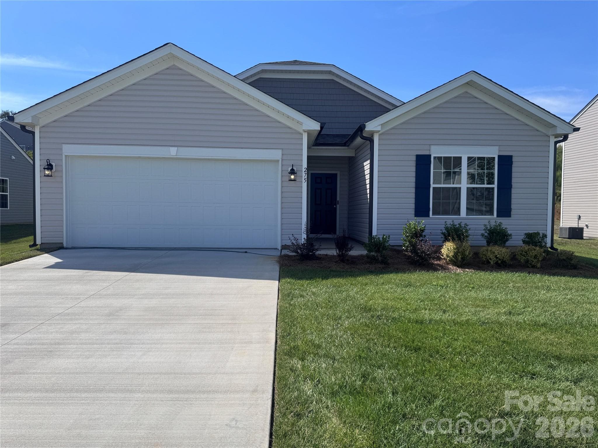 Single Family Residence at 275 Waylon Court, Lexington, photo 2 of 31