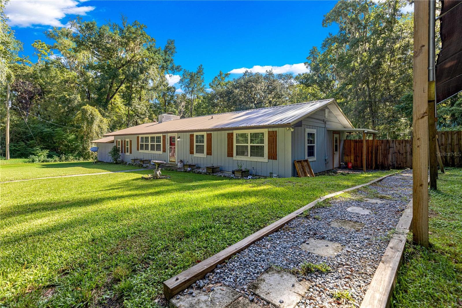 Single Family Residence at 12577 SE 36 AVE, BELLEVIEW, photo 2 of 52