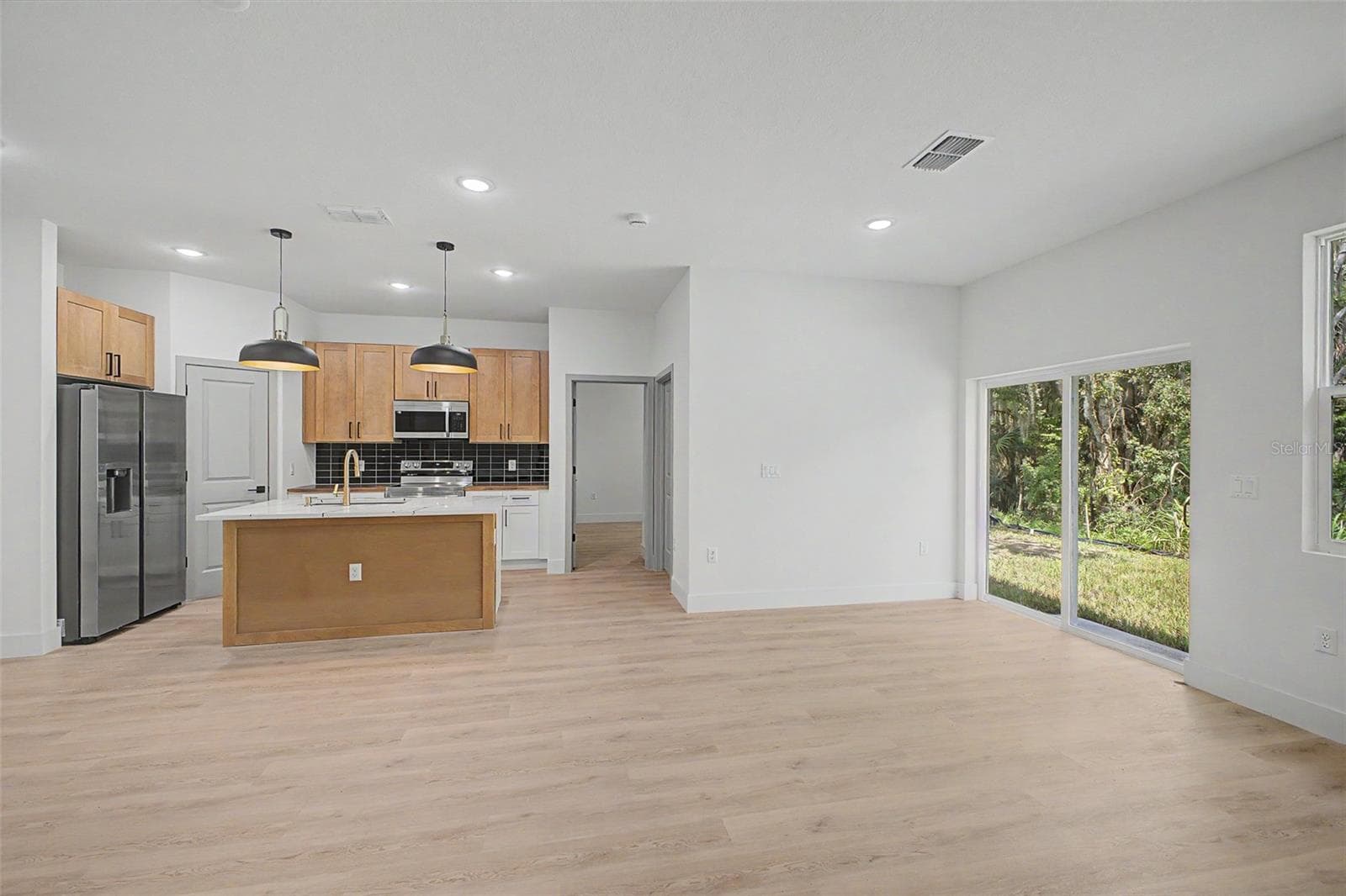 Single Family Residence at 127 HIBISCUS LN, DELTONA, photo 16 of 54