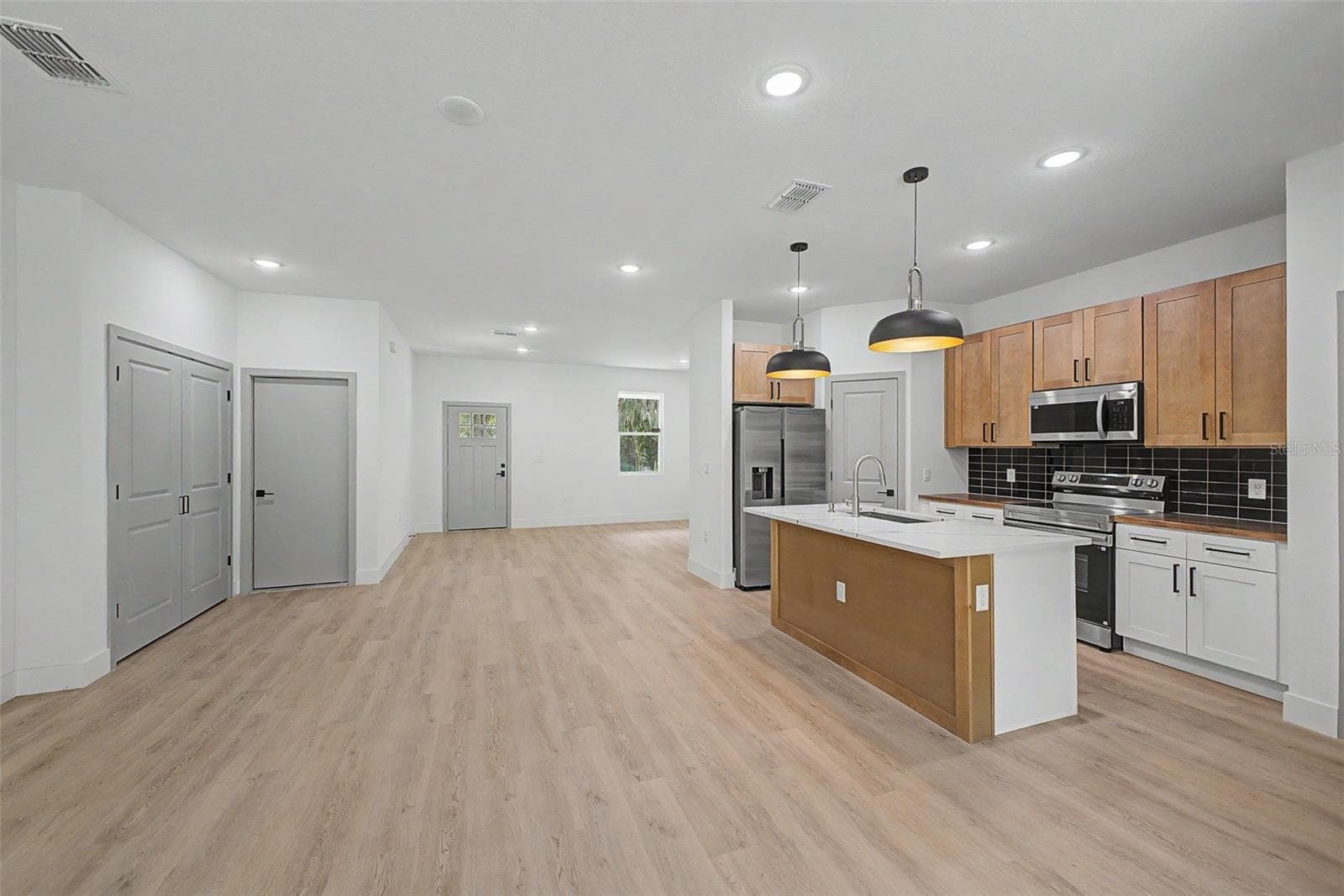 Single Family Residence at 127 HIBISCUS LN, DELTONA, photo 22 of 54