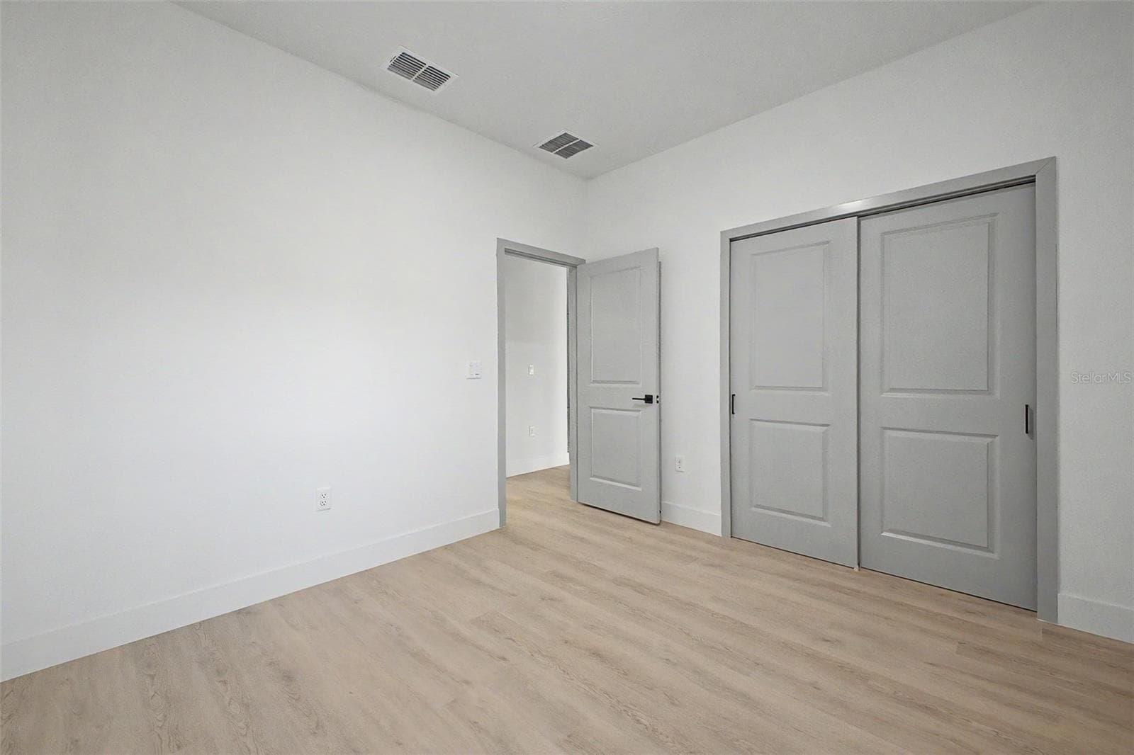 Single Family Residence at 127 HIBISCUS LN, DELTONA, photo 25 of 54