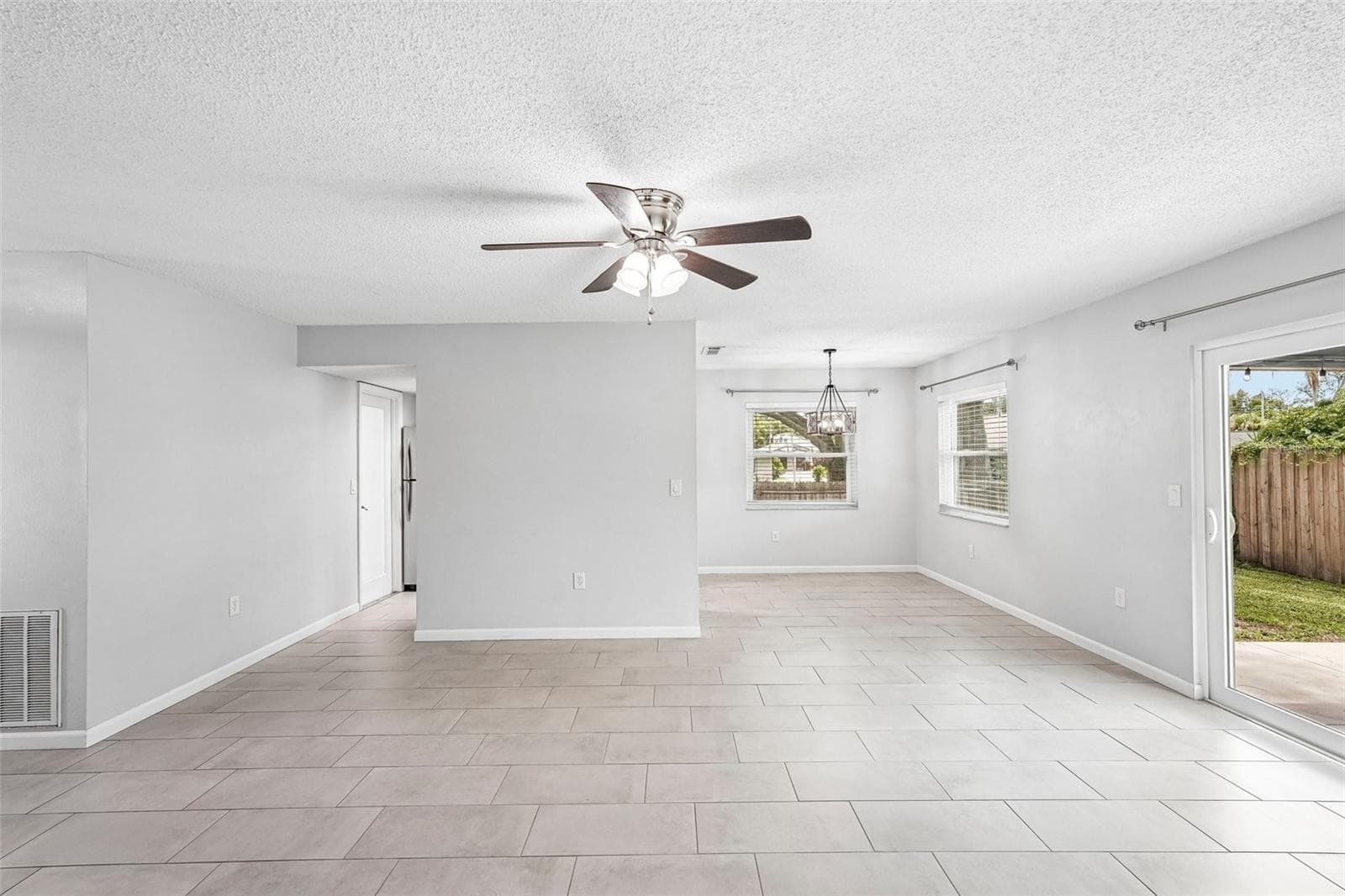 Single Family Residence at 8710 FILSON PL, SARASOTA, photo 7 of 33