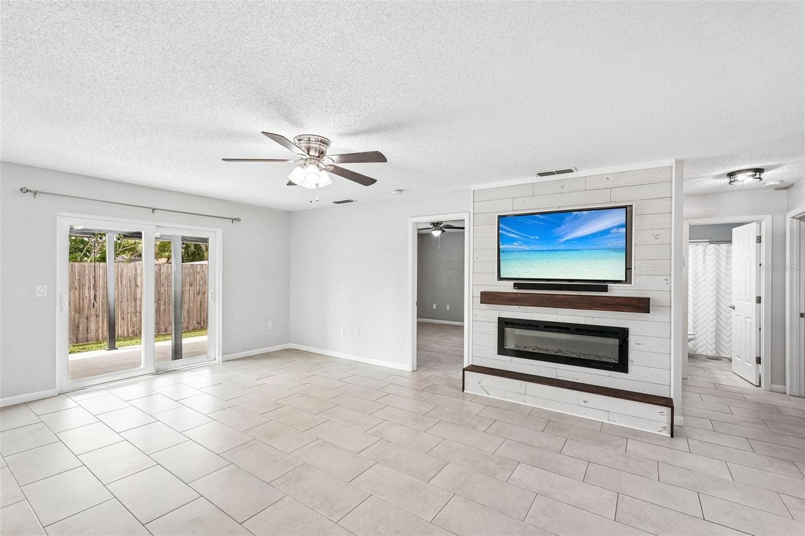 Single Family Residence at 8710 FILSON PL, SARASOTA, photo 9 of 33