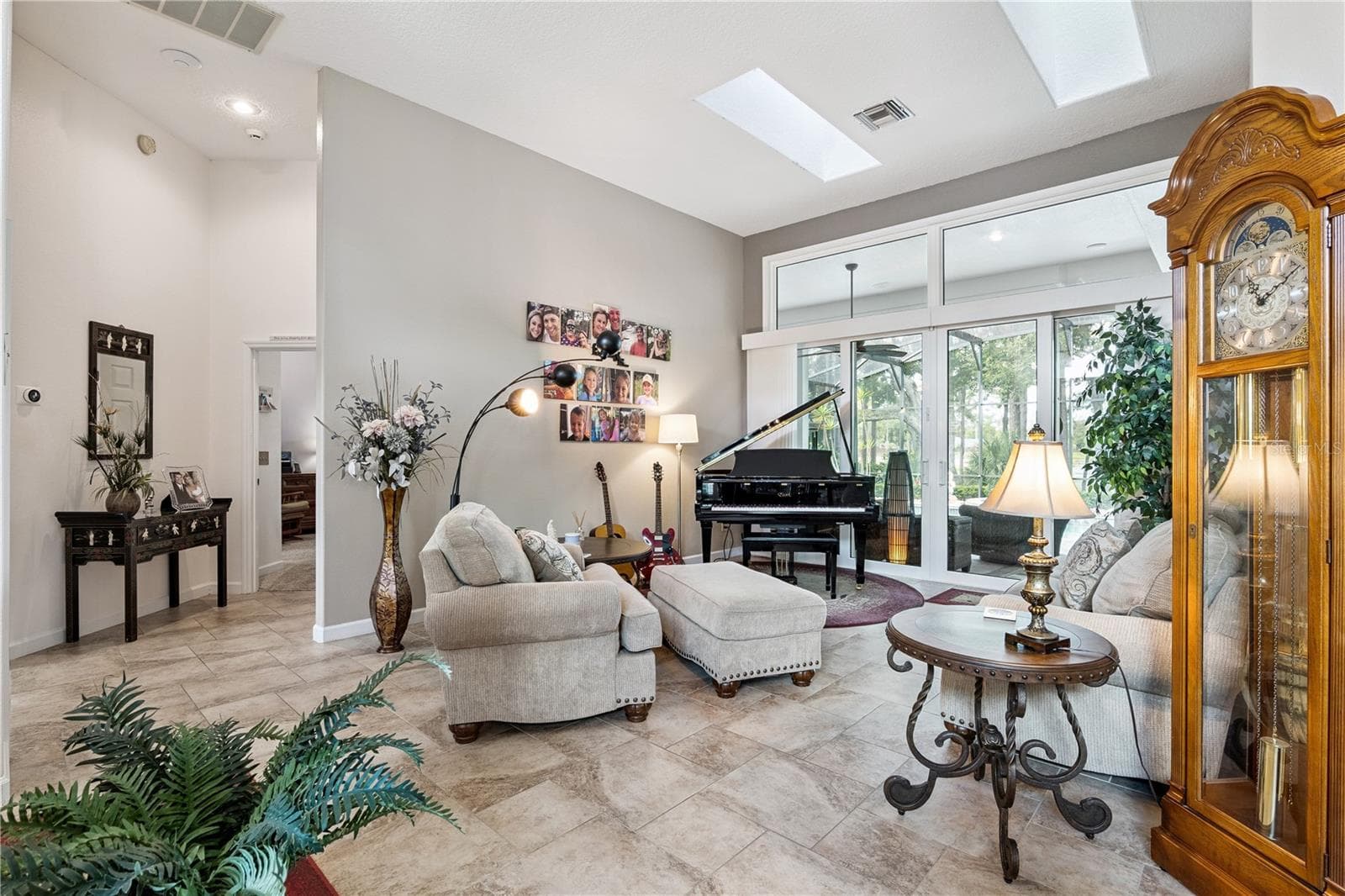 Single Family Residence at 635 CHATAS CT, LAKE MARY, photo 9 of 61
