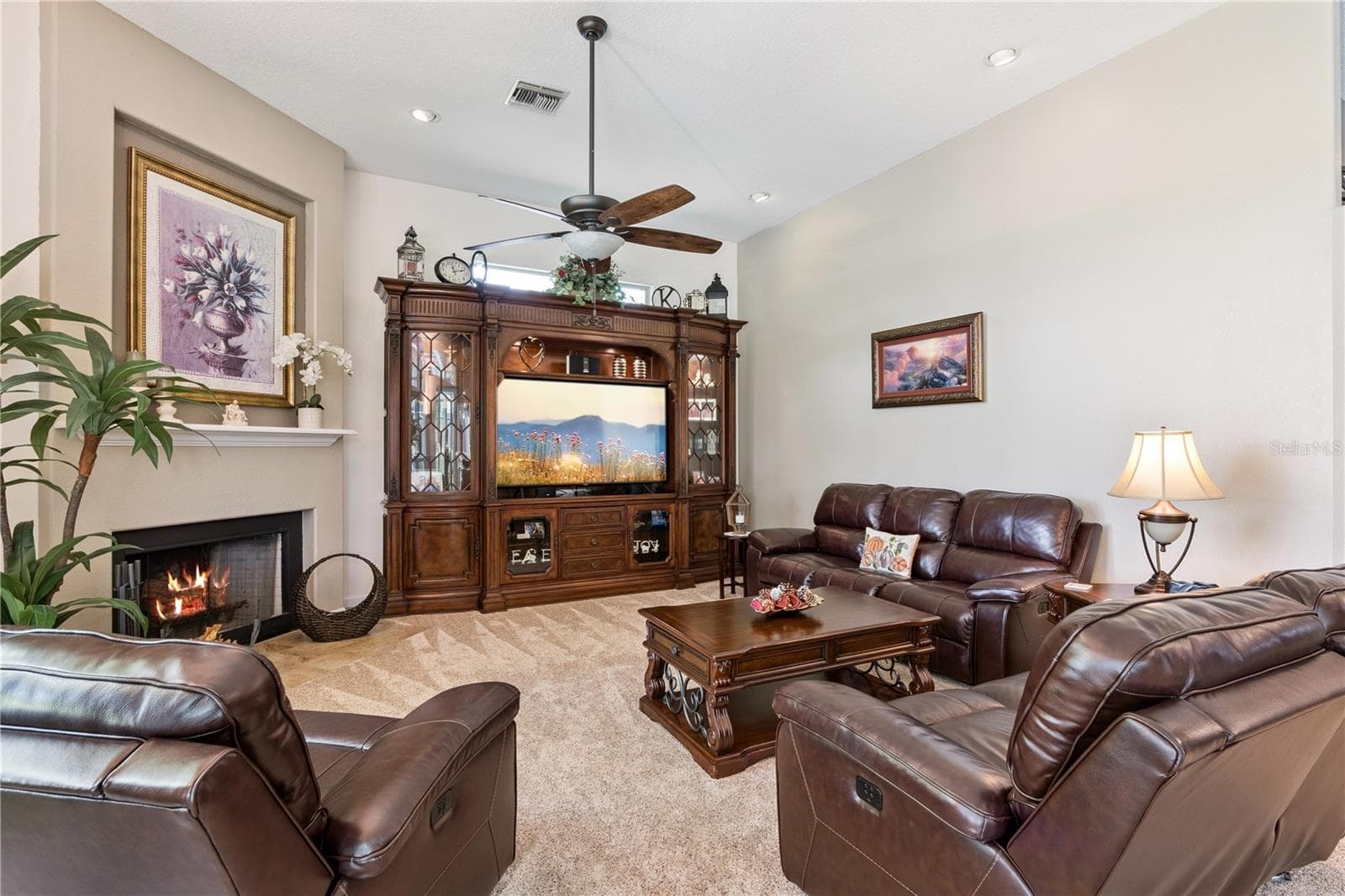 Single Family Residence at 635 CHATAS CT, LAKE MARY, photo 13 of 61