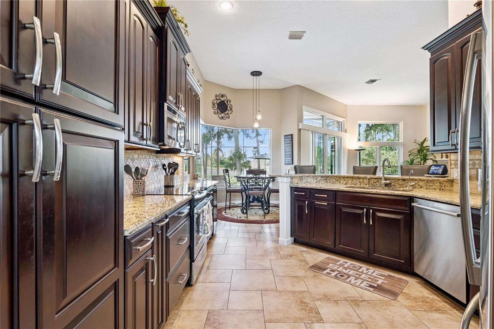 Single Family Residence at 635 CHATAS CT, LAKE MARY, photo 19 of 61