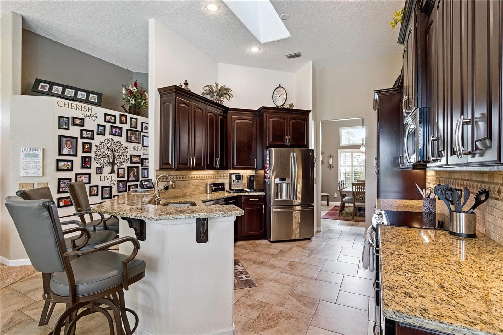 Single Family Residence at 635 CHATAS CT, LAKE MARY, photo 22 of 61