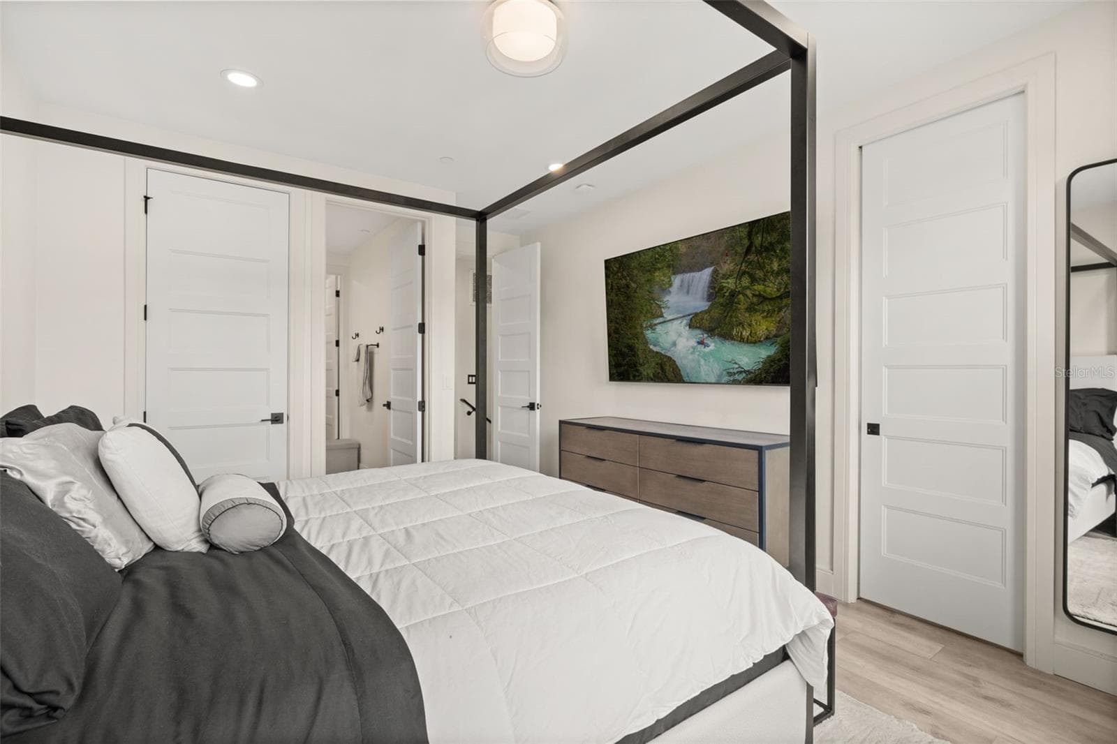 Townhouse at 72 N PARK AVE #8, WINTER GARDEN, photo 13 of 47