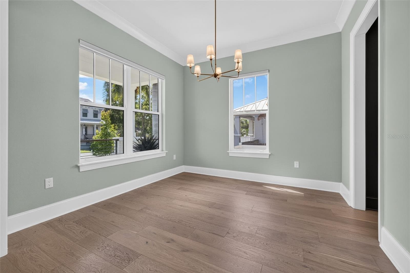 Single Family Residence at 239 39TH AVE NE, ST PETERSBURG, photo 7 of 60
