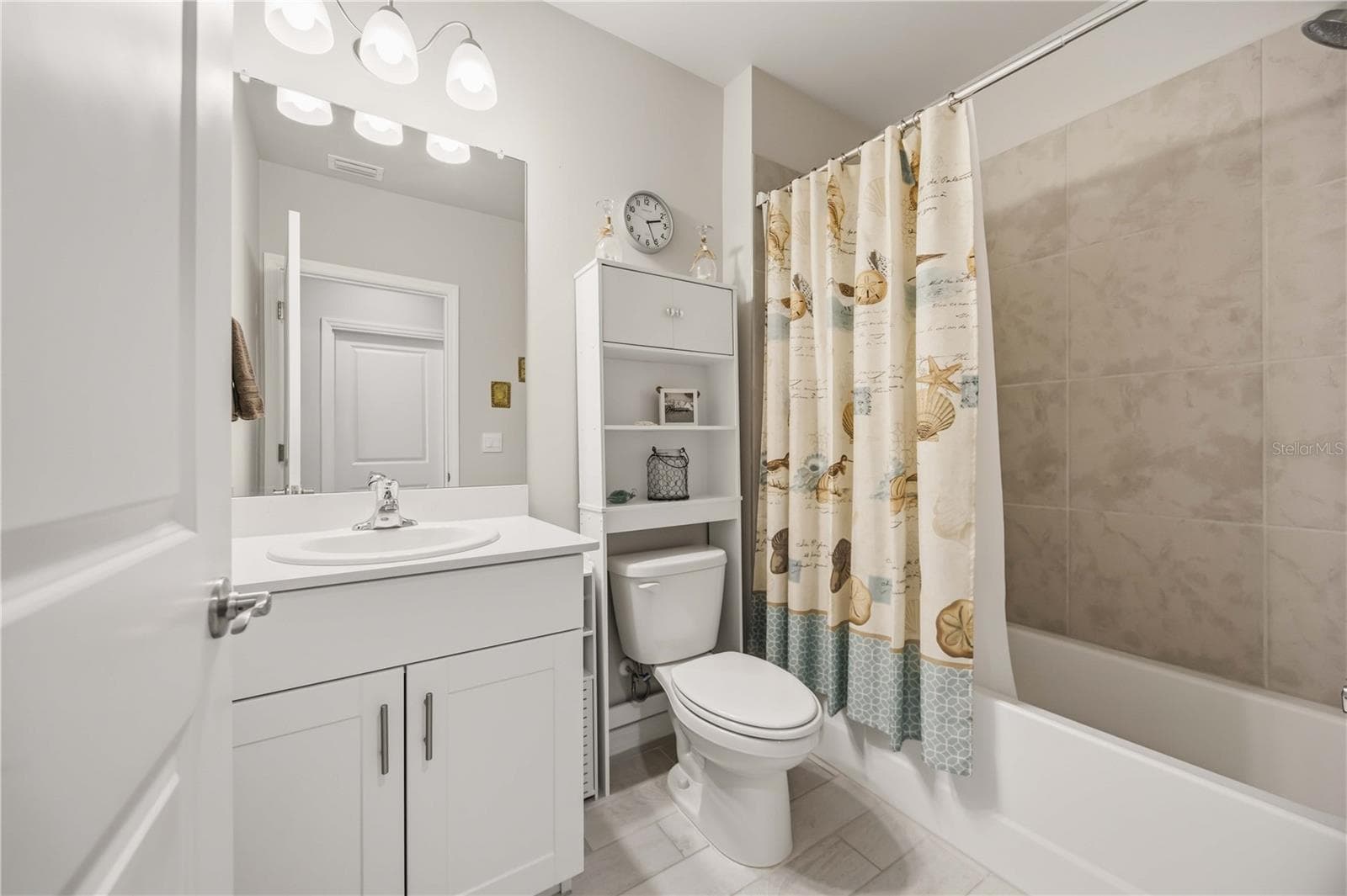 Villa at 1512 LAUREL BROOK LN, PORT CHARLOTTE, photo 29 of 50