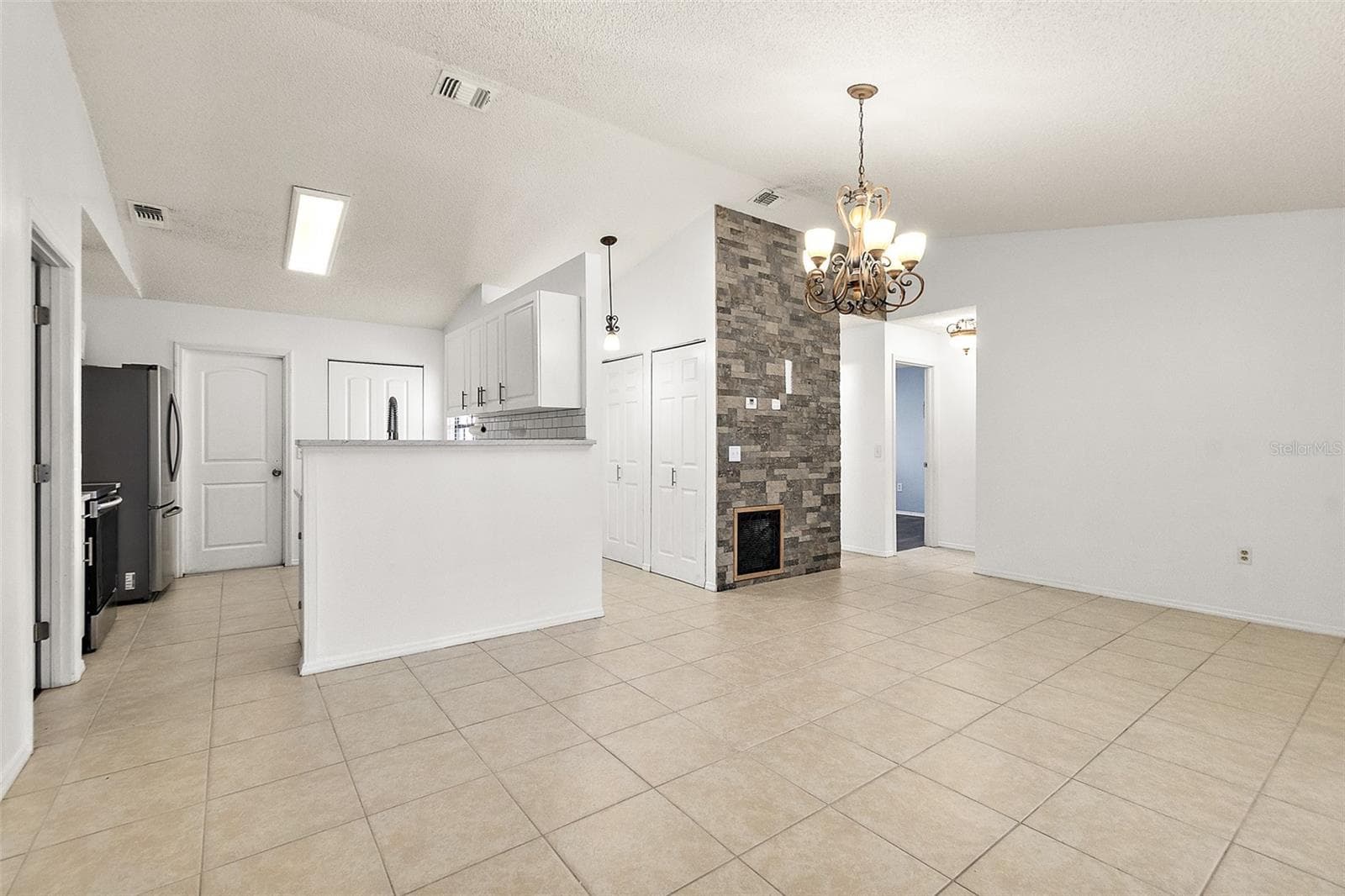 Single Family Residence at 769 COLEMAN AVE, DELTONA, photo 4 of 30