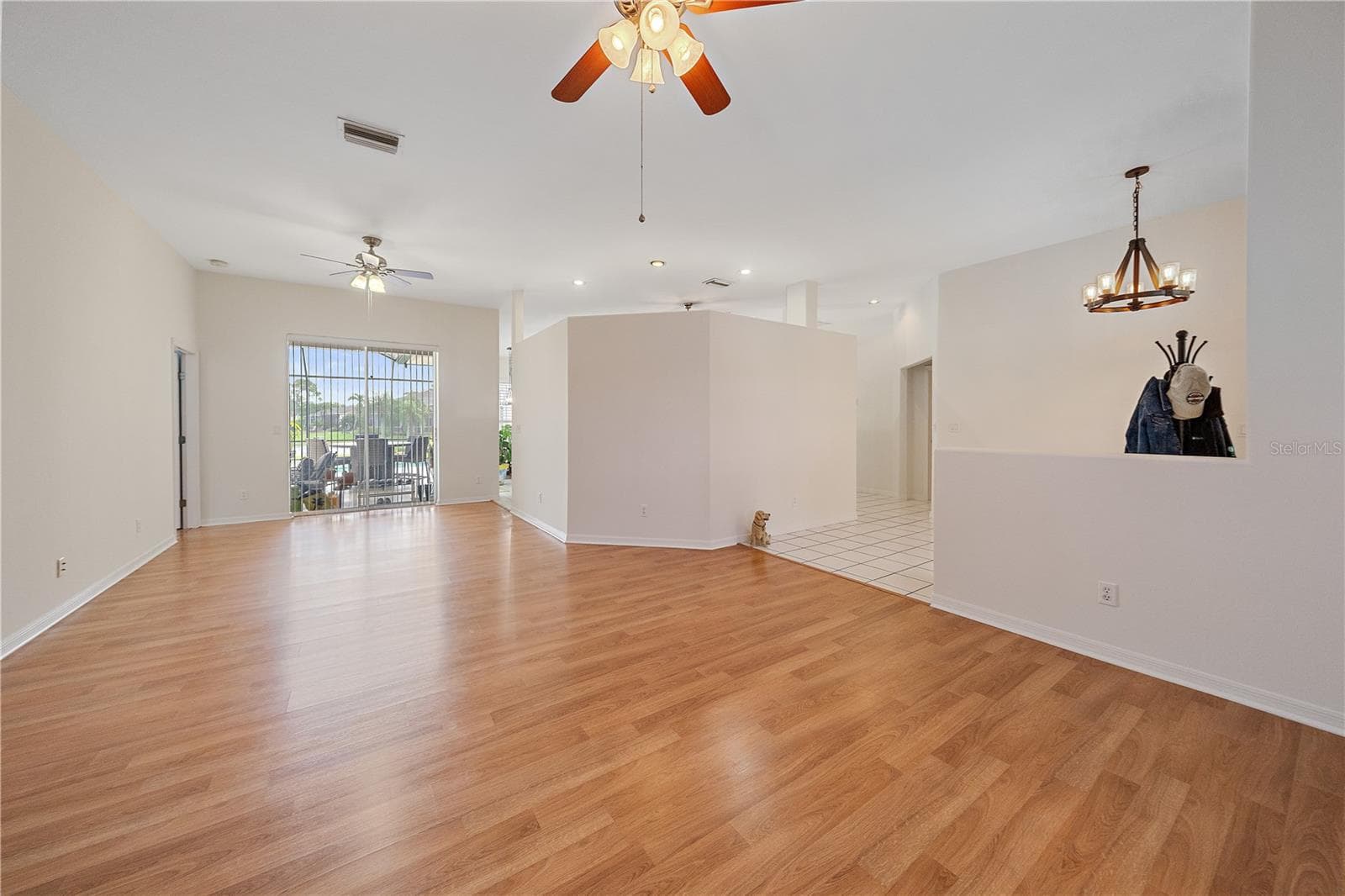 Single Family Residence at 19291 PINE GLEN DR, FORT MYERS, photo 11 of 42