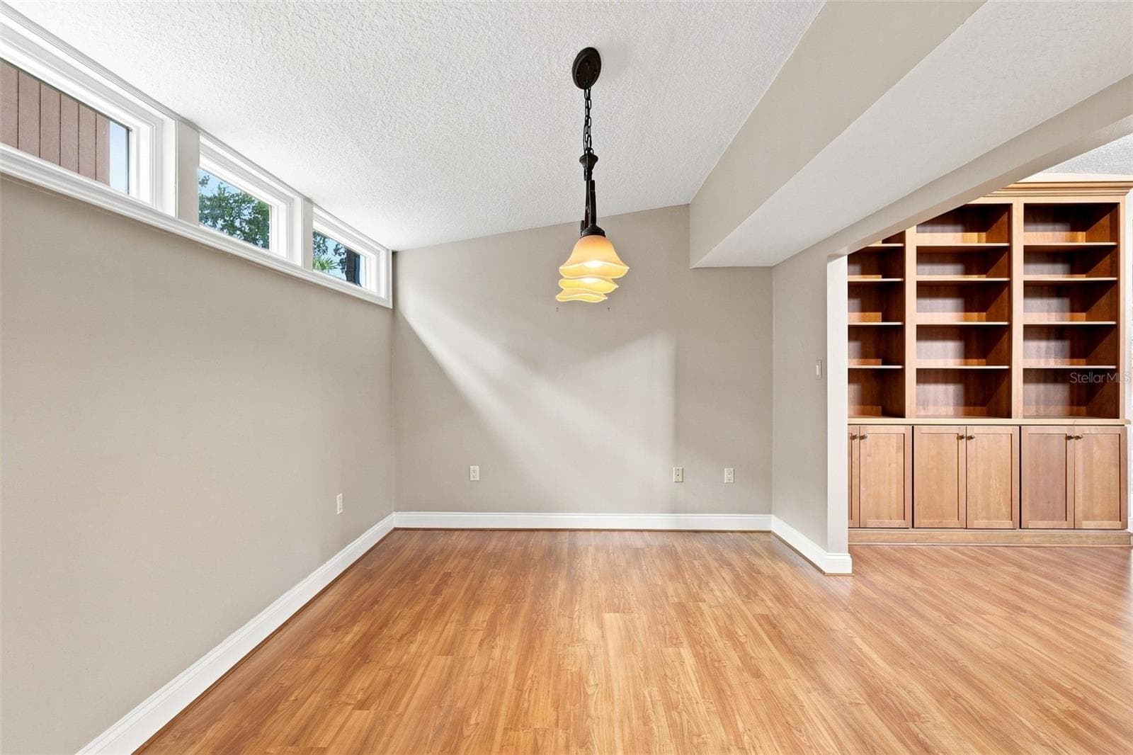 Single Family Residence at 124 OAKS CT, SANFORD, photo 14 of 43