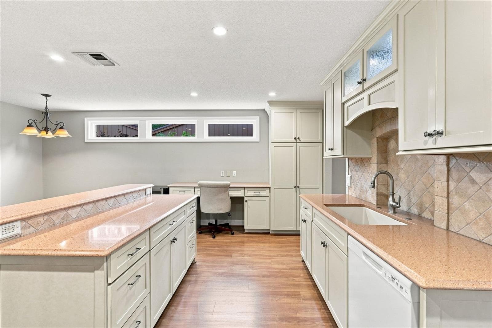 Single Family Residence at 124 OAKS CT, SANFORD, photo 16 of 43