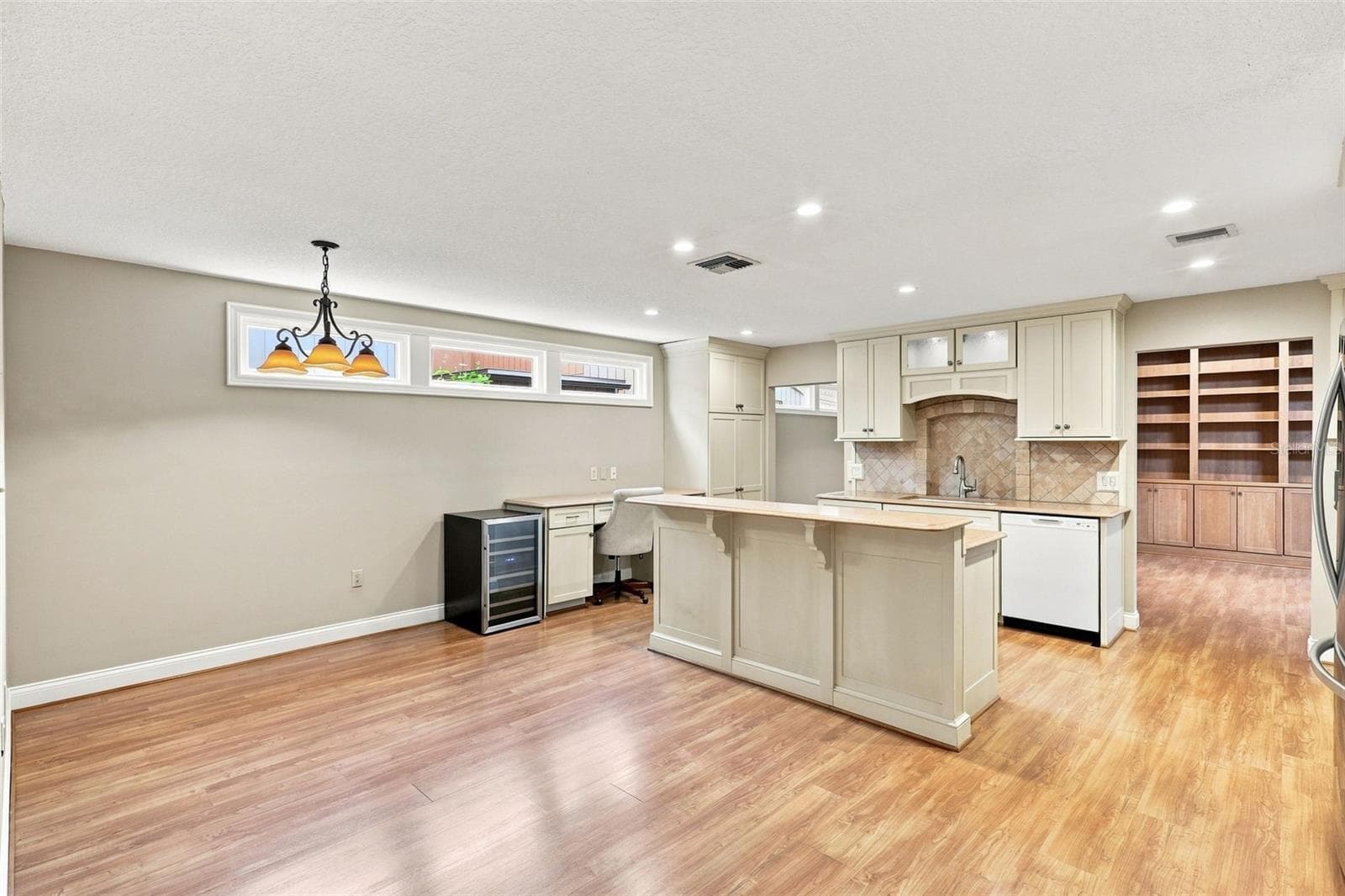 Single Family Residence at 124 OAKS CT, SANFORD, photo 20 of 43