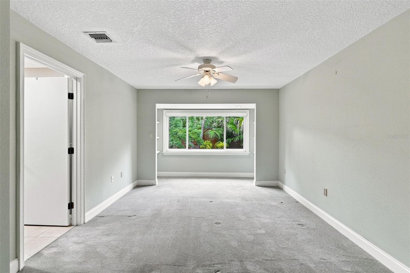 Single Family Residence at 124 OAKS CT, SANFORD, photo 23 of 43