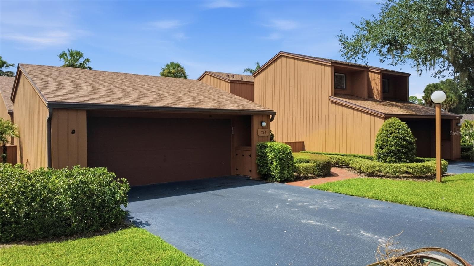 Single Family Residence at 124 OAKS CT, SANFORD, photo 35 of 43
