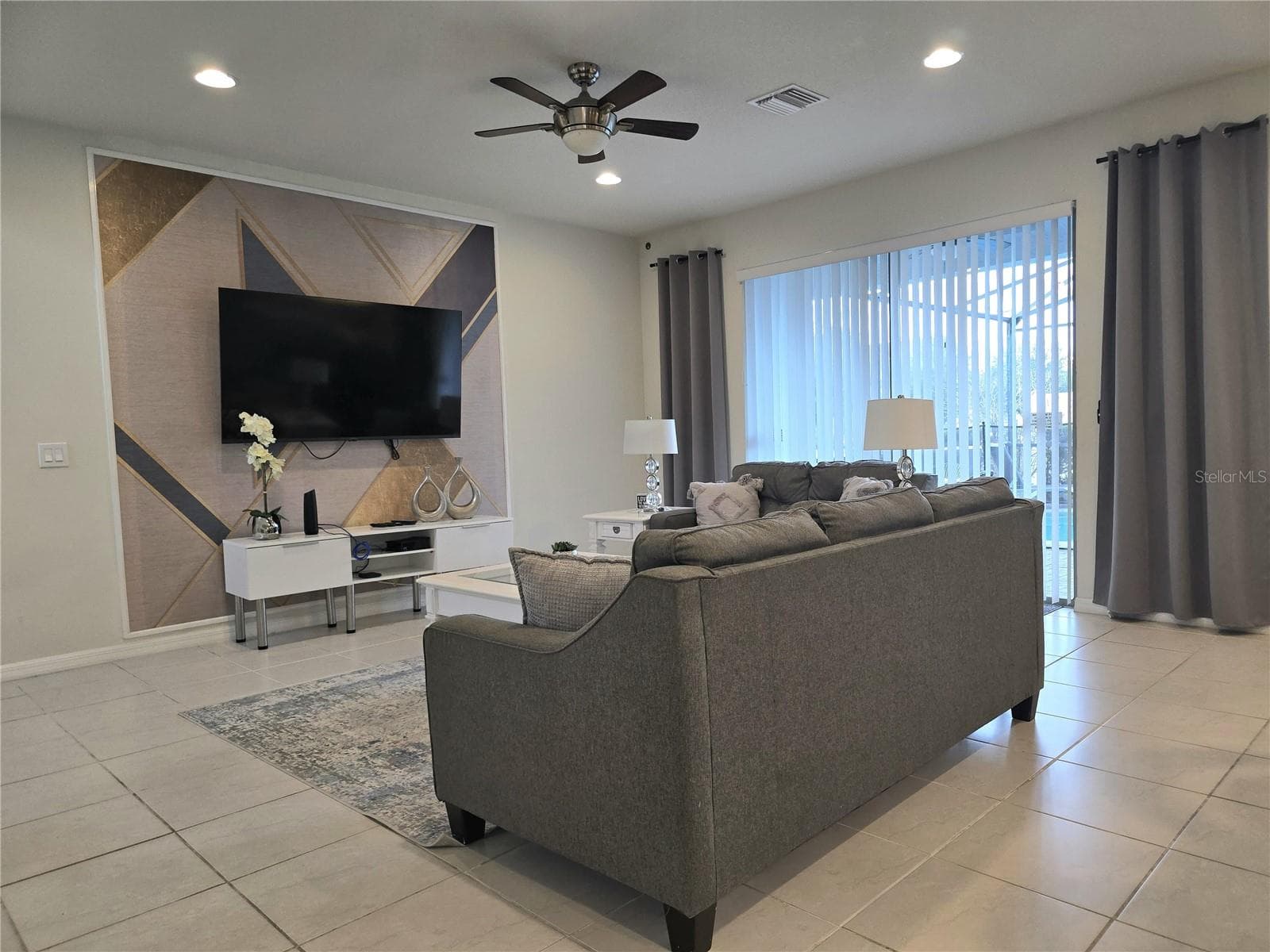 Single Family Residence at 2462 DUBAI ST, KISSIMMEE, photo 11 of 52