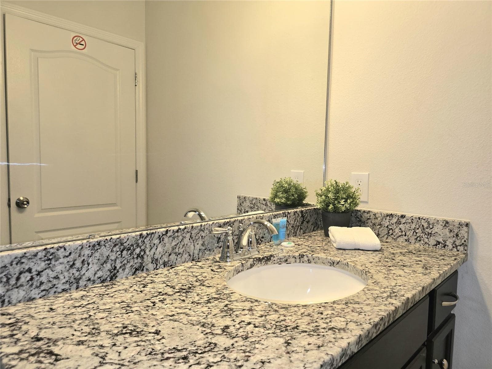 Bathroom 2 - 2462 DUBAI ST, KISSIMMEE