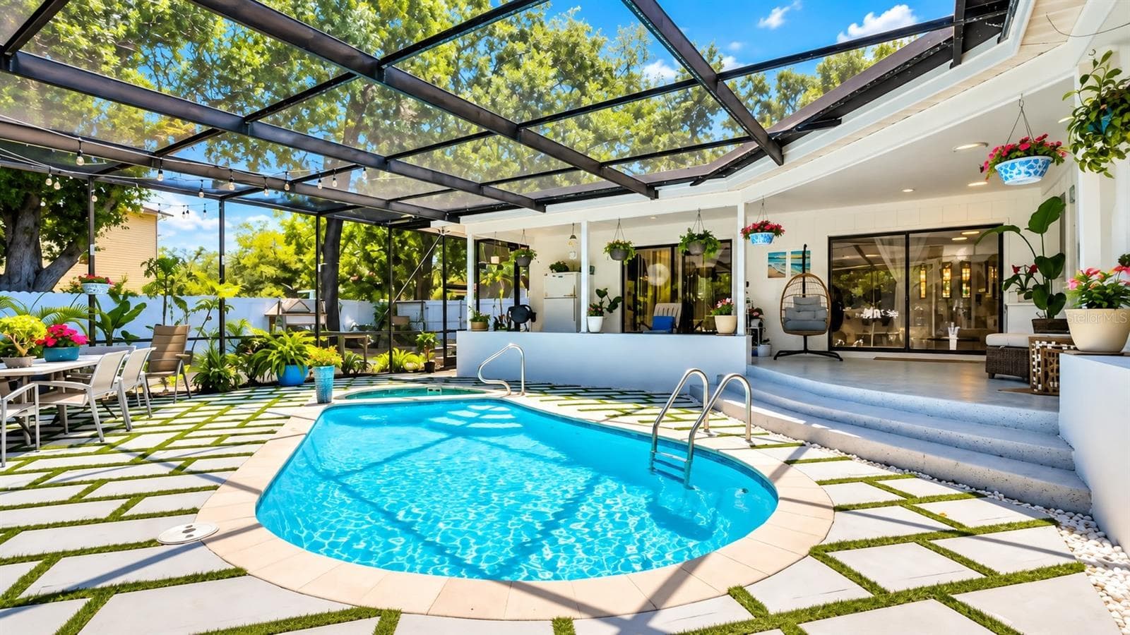 Single Family Residence at 1307 NORMANDY CIR, PALM HARBOR, photo 6 of 80