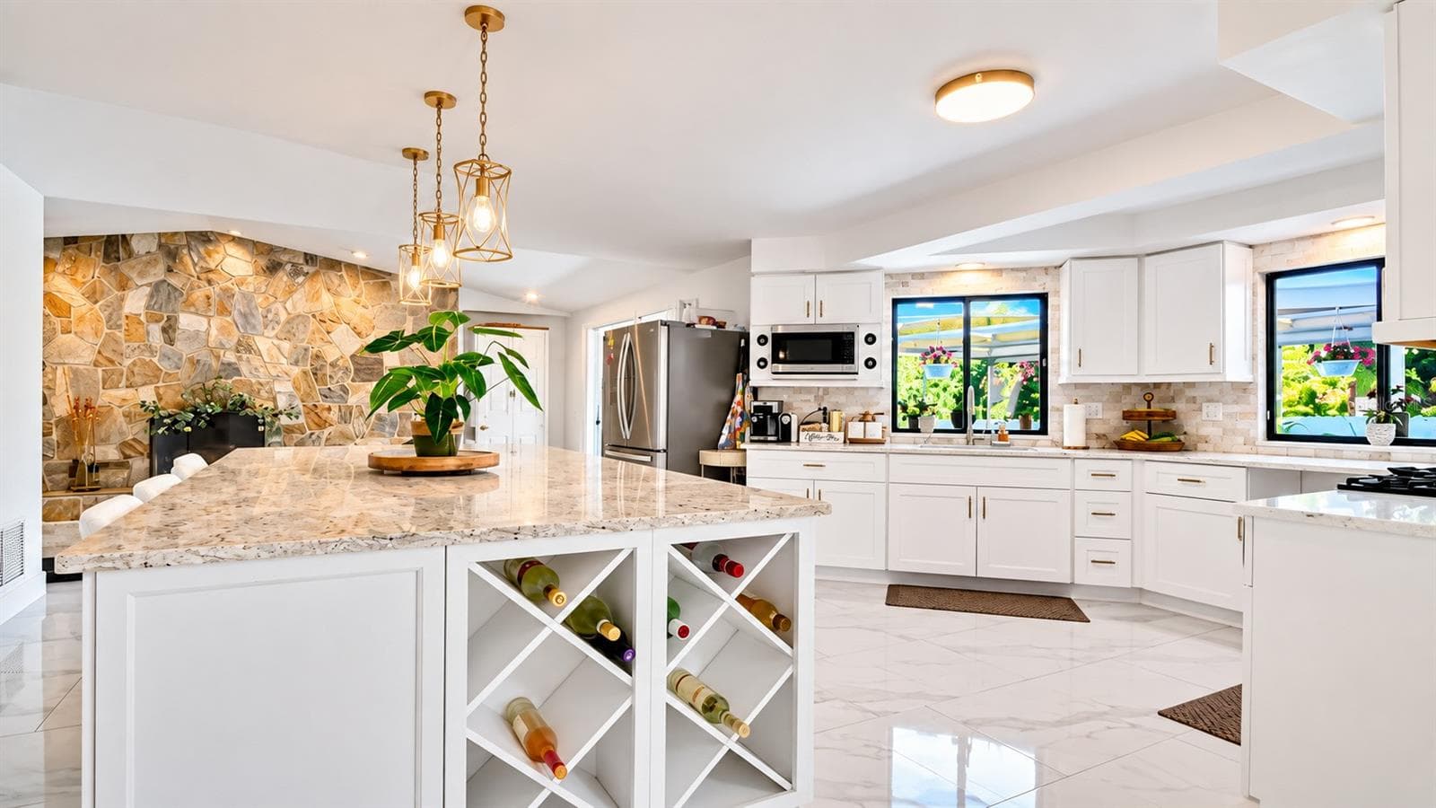 Single Family Residence at 1307 NORMANDY CIR, PALM HARBOR, photo 14 of 80