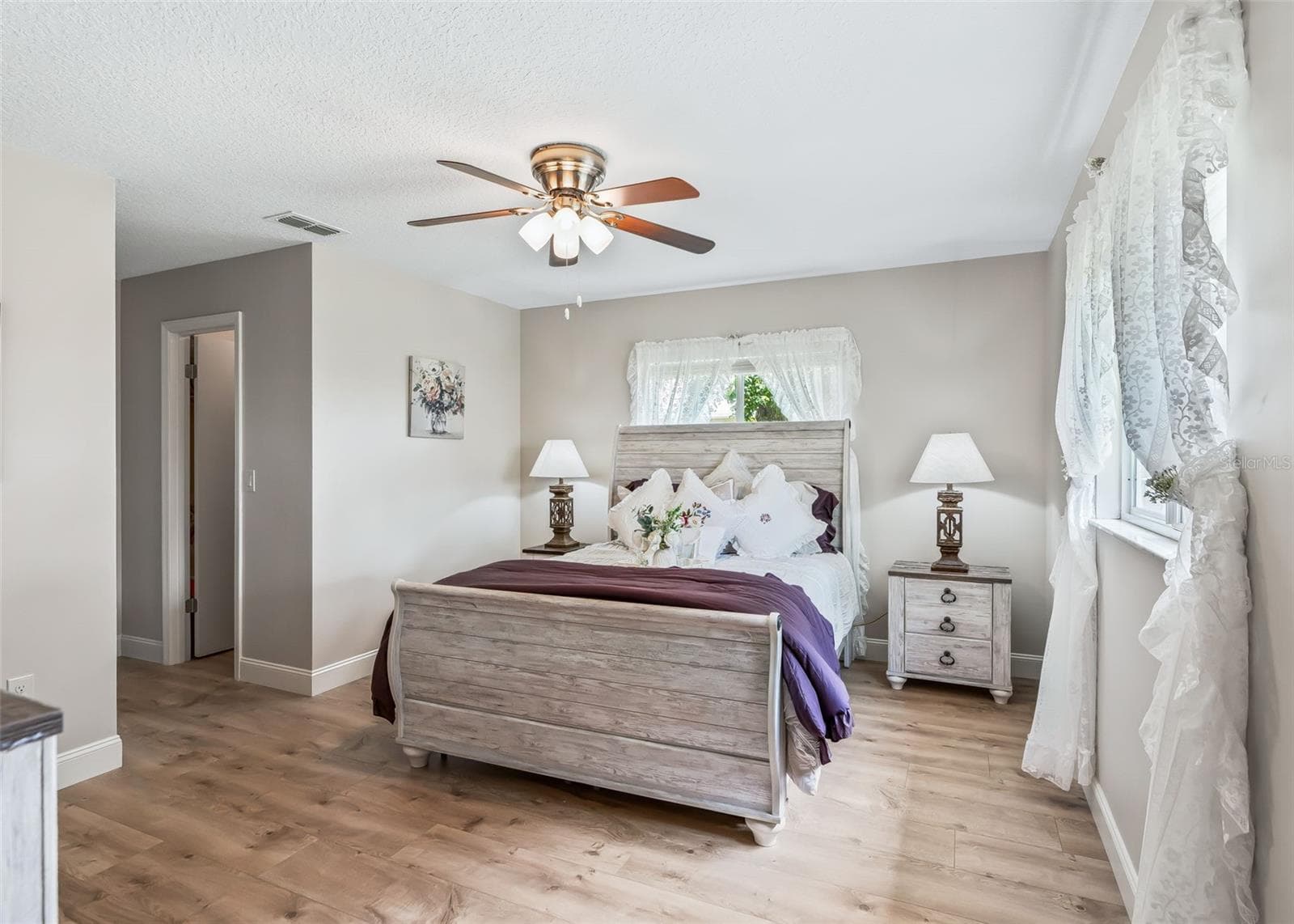 Single Family Residence at 17760 SE 108 AVENUE, SUMMERFIELD, photo 22 of 50