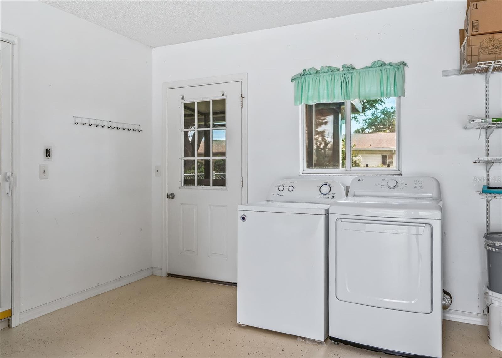 Single Family Residence at 17760 SE 108 AVENUE, SUMMERFIELD, photo 37 of 50