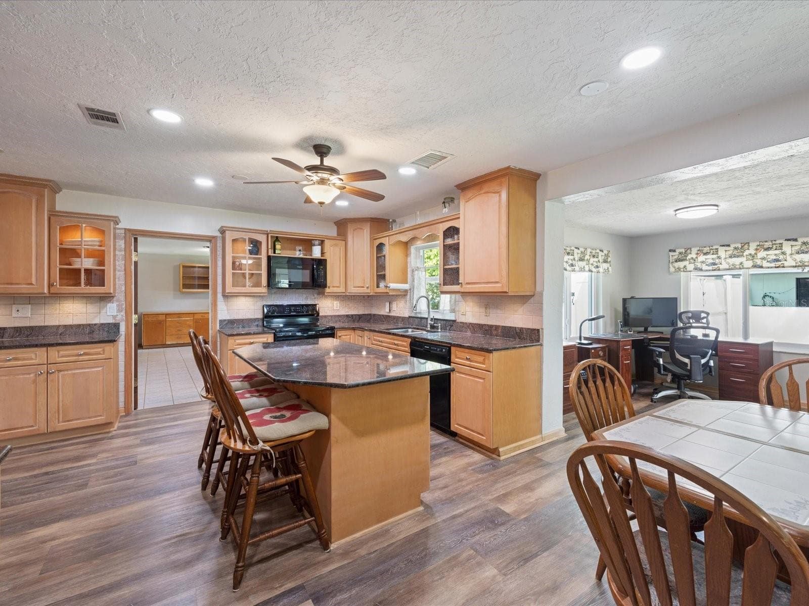 Single Family Residence at 2100 MCKINLEY ST, CLEARWATER, photo 16 of 55